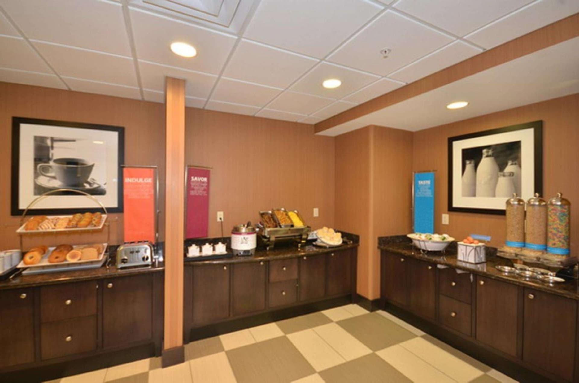 Hampton Inn and Suites Tulsa/Catoosa gallery photo in Catoosa, OK — image 32