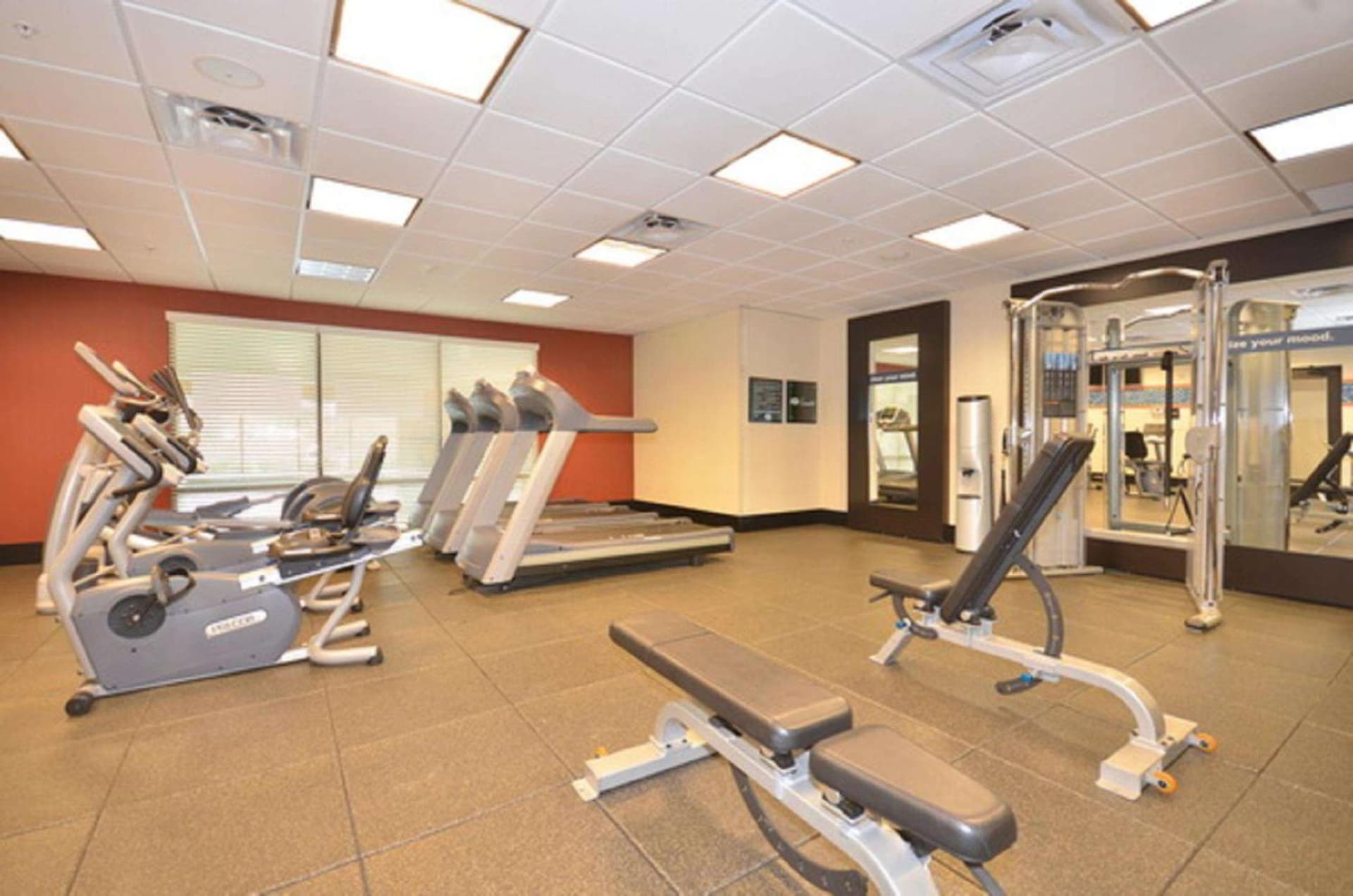Hampton Inn and Suites Tulsa/Catoosa gallery photo in Catoosa, OK — image 12