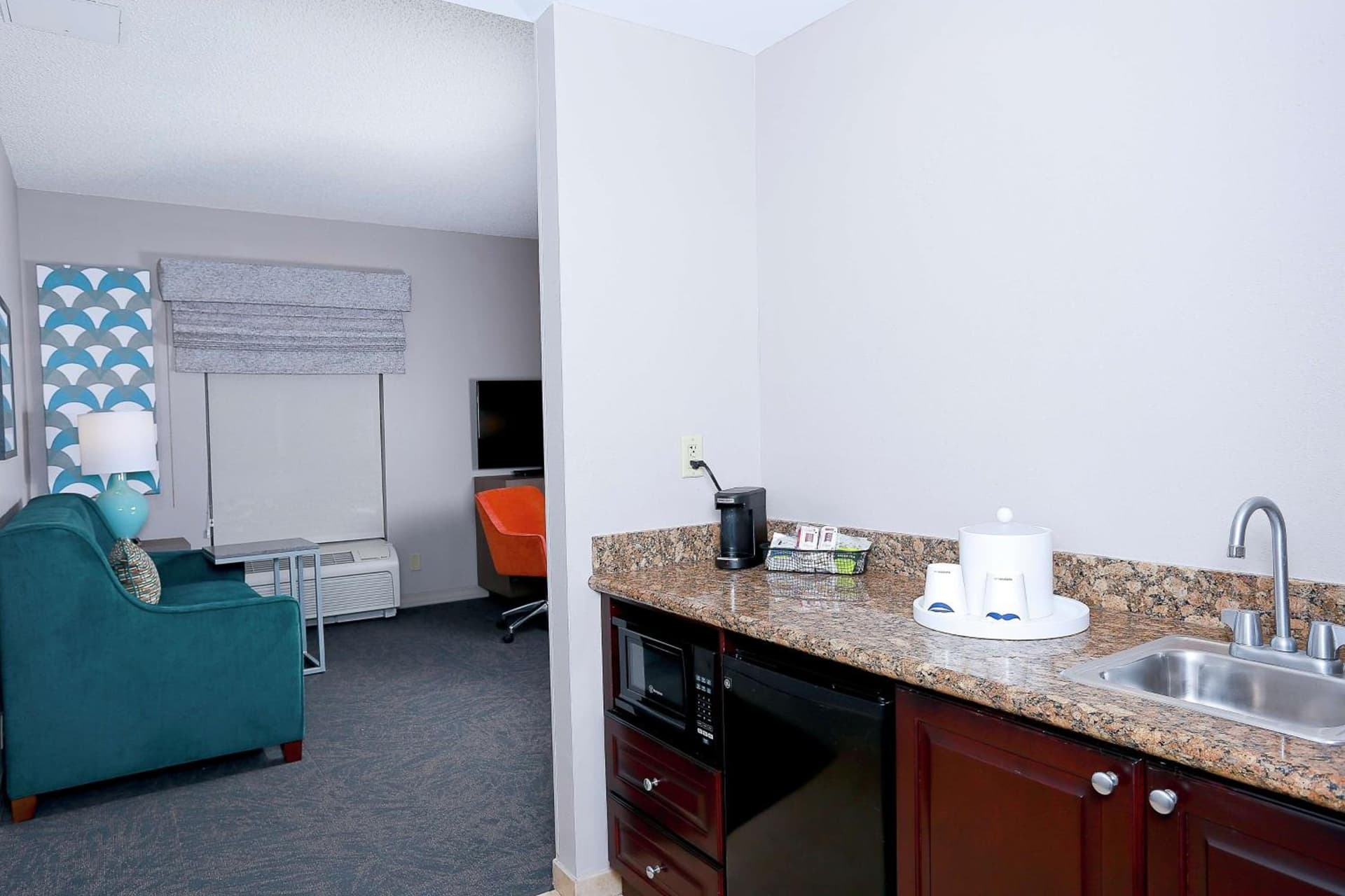 Hampton Inn & Suites Tampa-Wesley Chapel gallery photo in Wesley Chapel, FL — image 35