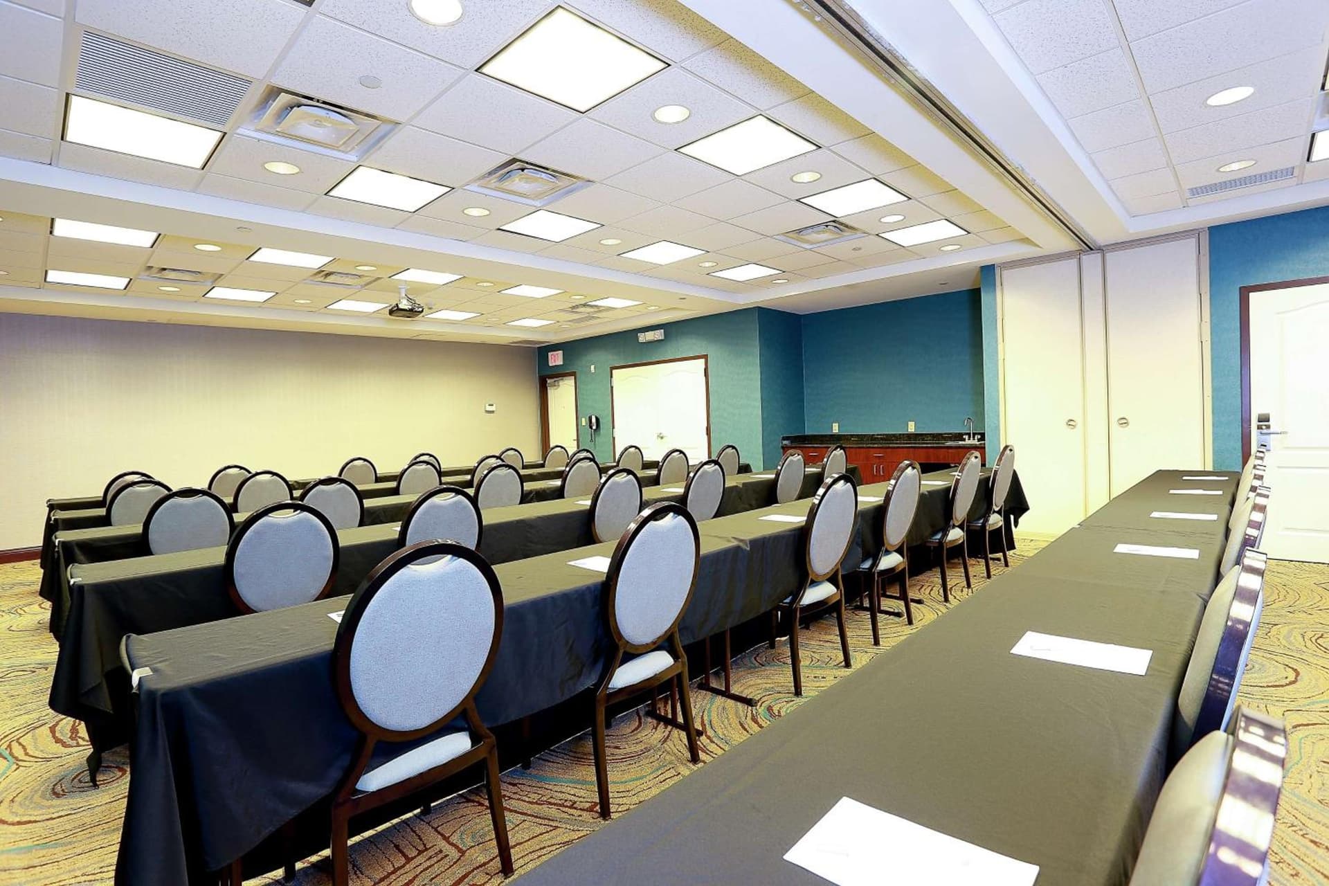 Hampton Inn & Suites Tampa-Wesley Chapel gallery photo in Wesley Chapel, FL — image 14