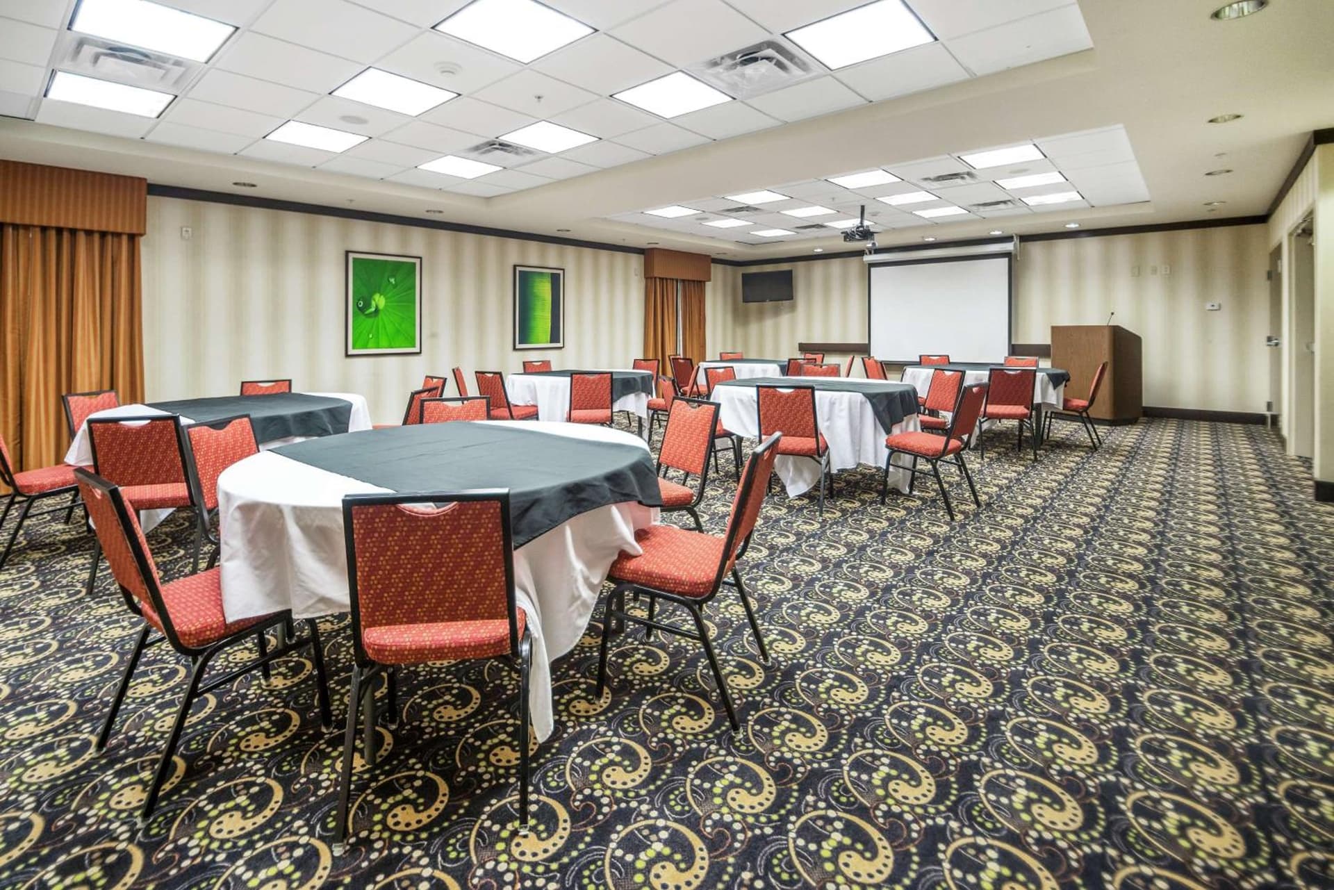 Hampton Inn and Suites Tulsa/Catoosa gallery photo in Catoosa, OK — image 37