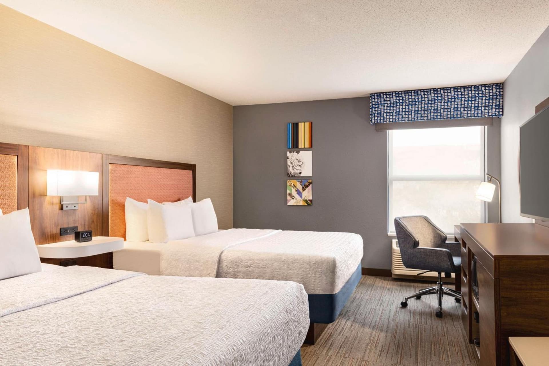 Hampton Inn & Suites Valparaiso gallery photo in Valparaiso, IN — image 28