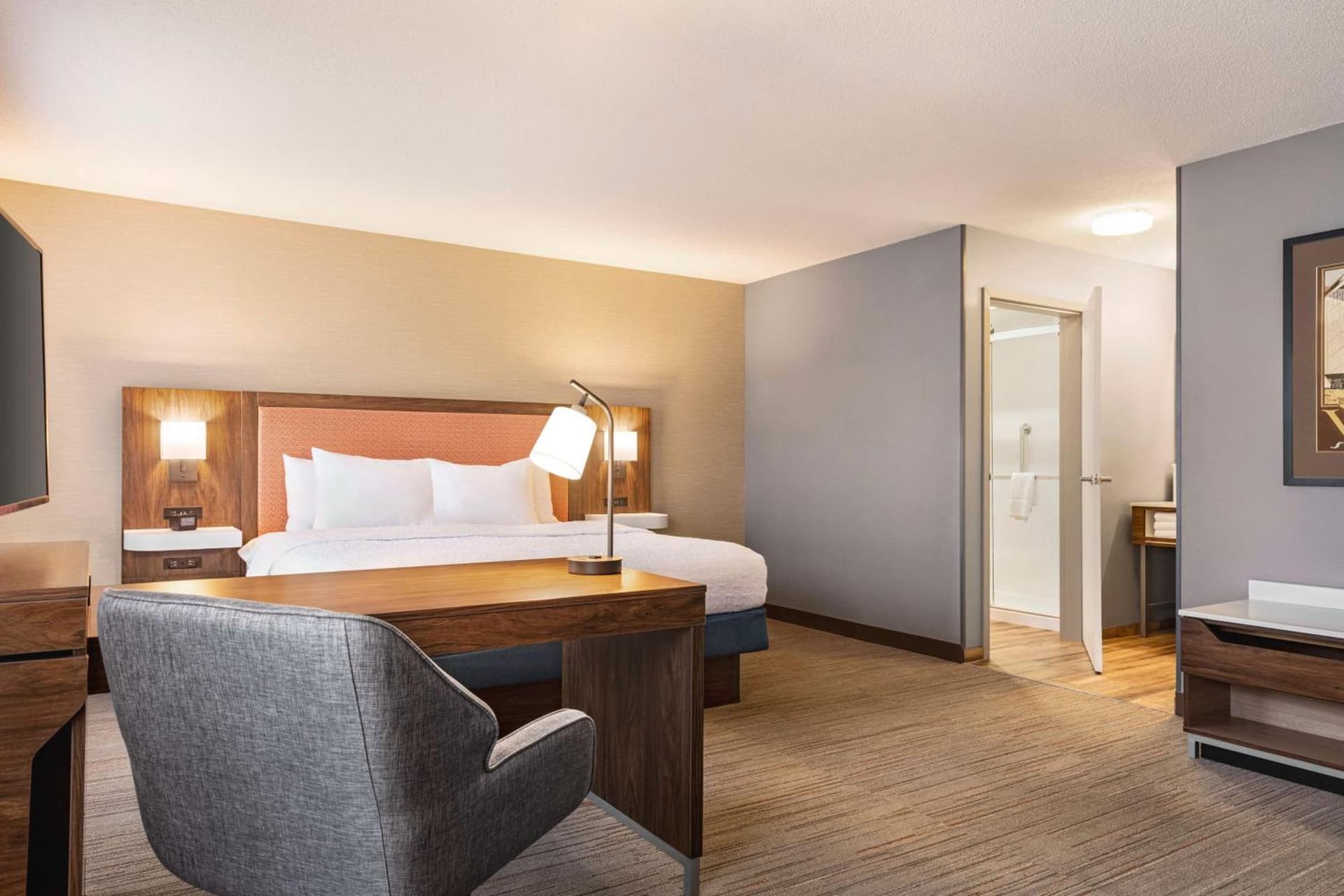 Hampton Inn & Suites Valparaiso gallery photo in Valparaiso, IN — image 9