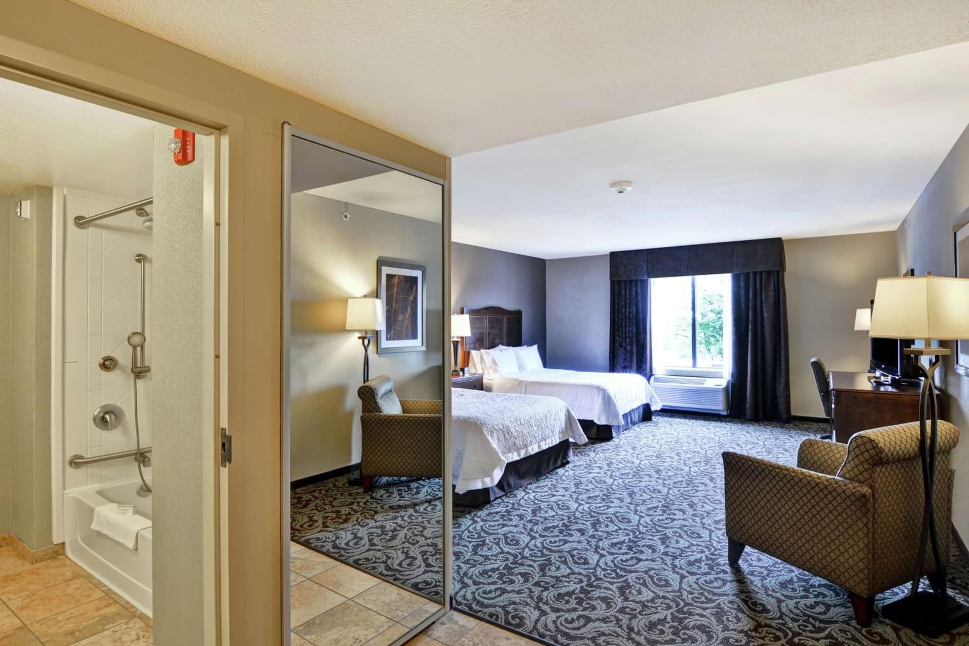Hampton Inn and Suites New Hartford/Utica gallery photo in New Hartford, NY — image 5