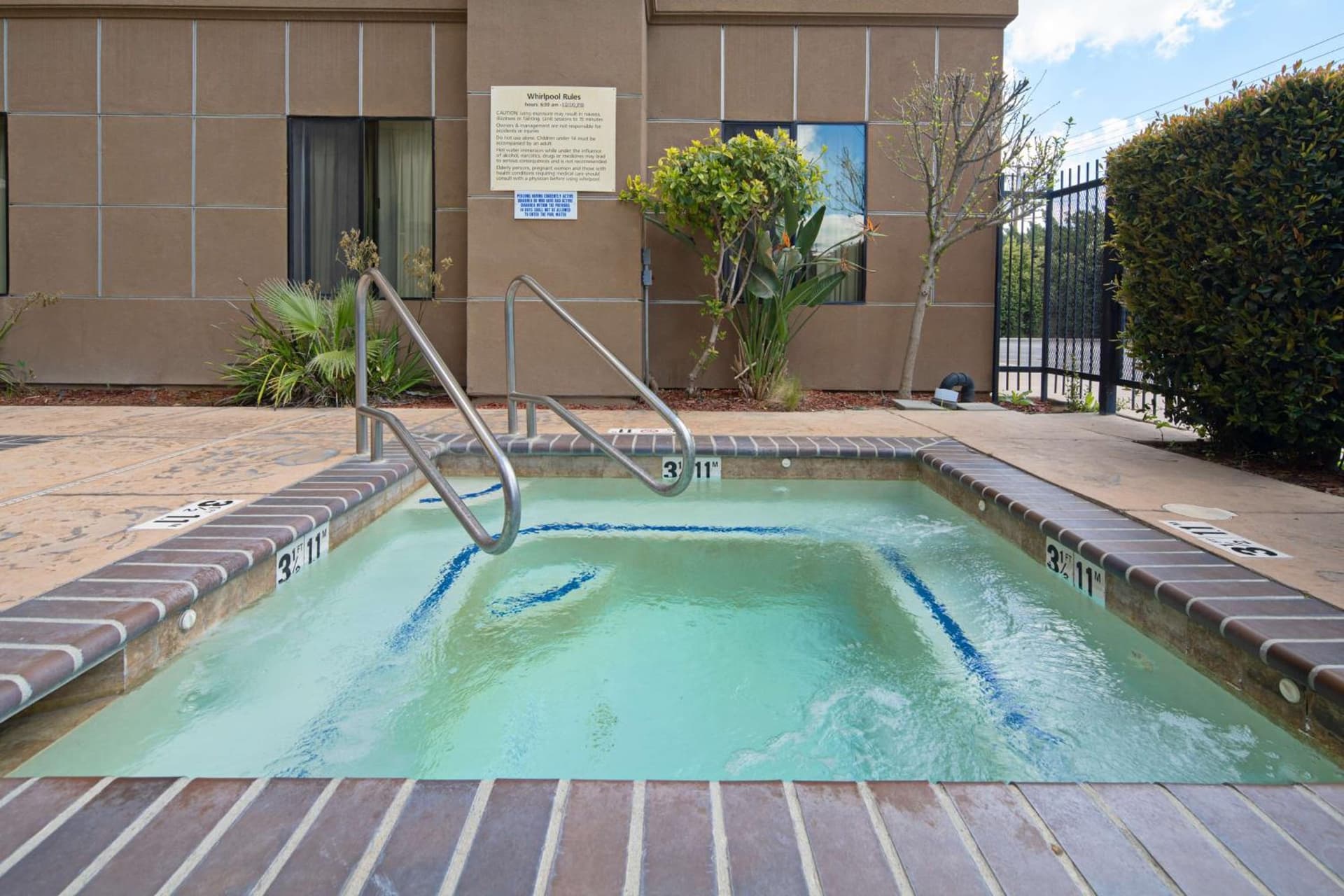 Hampton Inn Visalia gallery photo in Visalia, CA — image 29