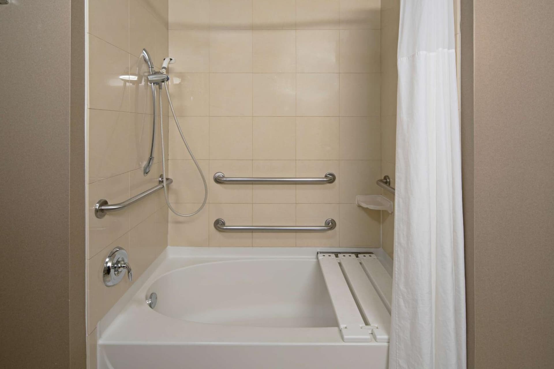 Hampton Inn Visalia gallery photo in Visalia, CA — image 20