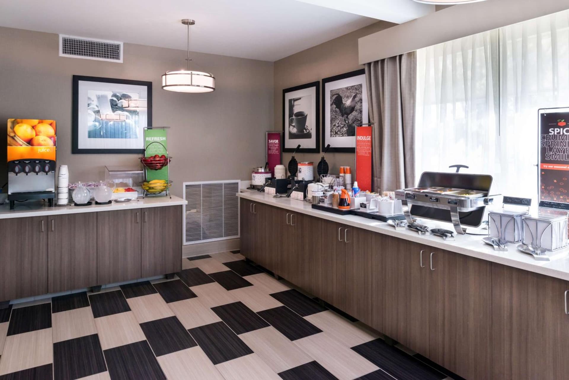 Hampton Inn Los Angeles-West Covina property views in West Covina, CA — gallery photo 3