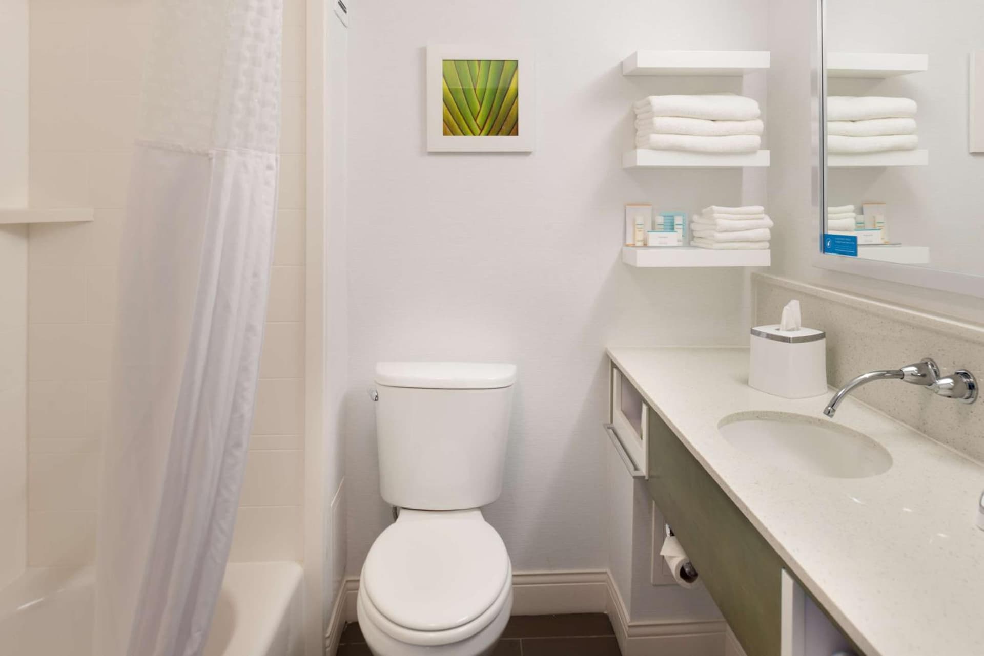 Hampton Inn Los Angeles-West Covina gallery photo in West Covina, CA — image 13