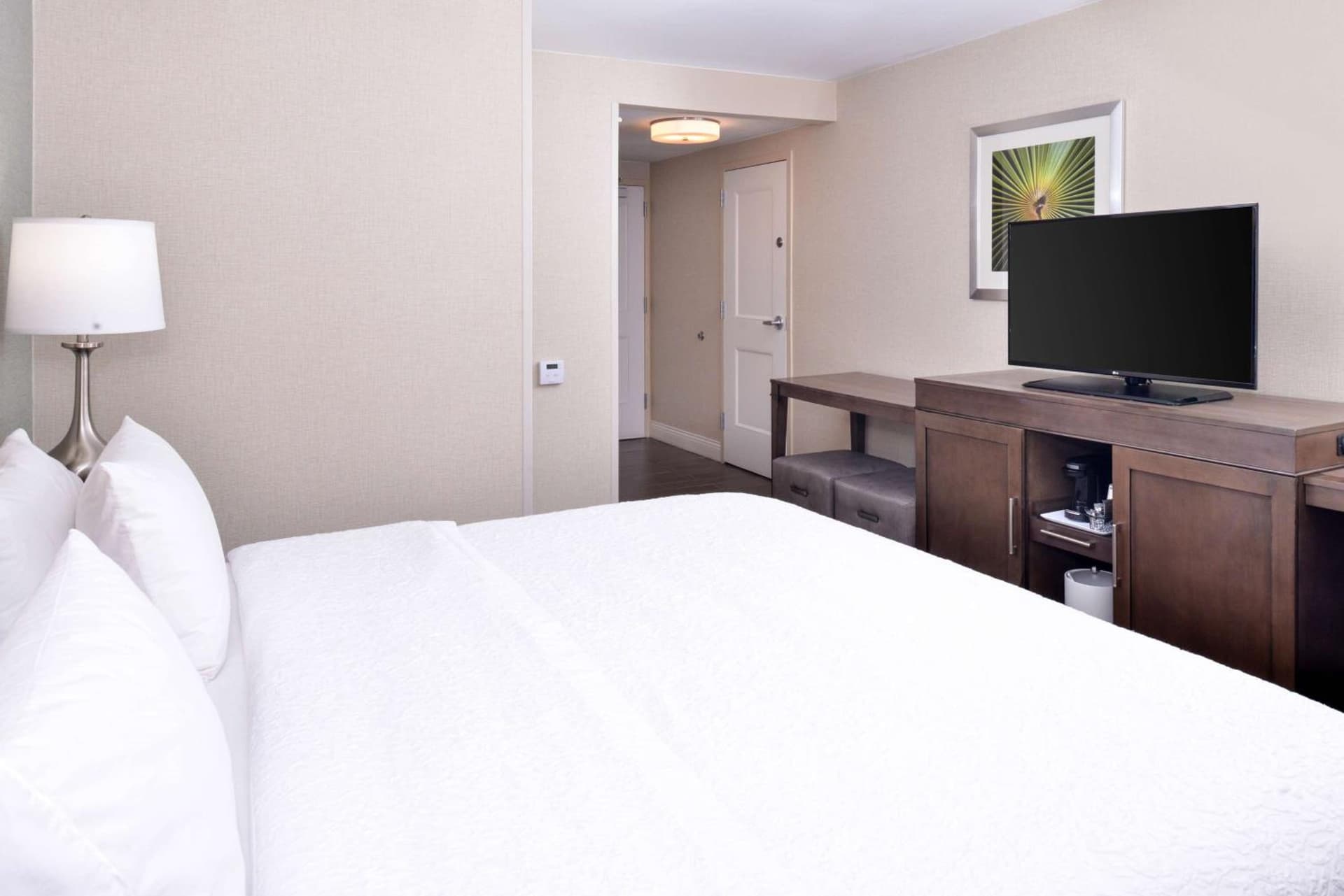 Hampton Inn Los Angeles-West Covina gallery photo in West Covina, CA — image 12