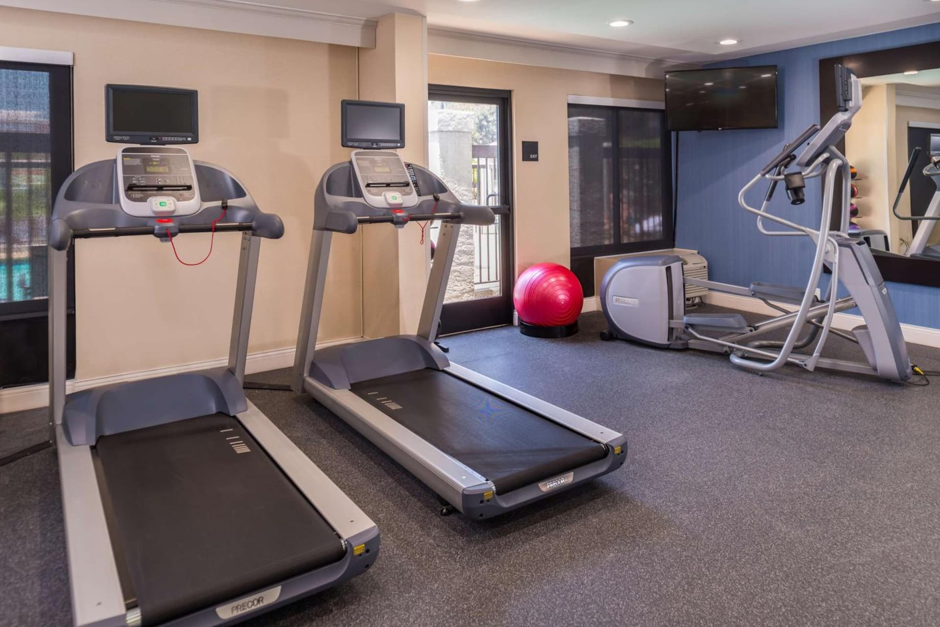 Hampton Inn Los Angeles-West Covina gallery photo in West Covina, CA — image 42