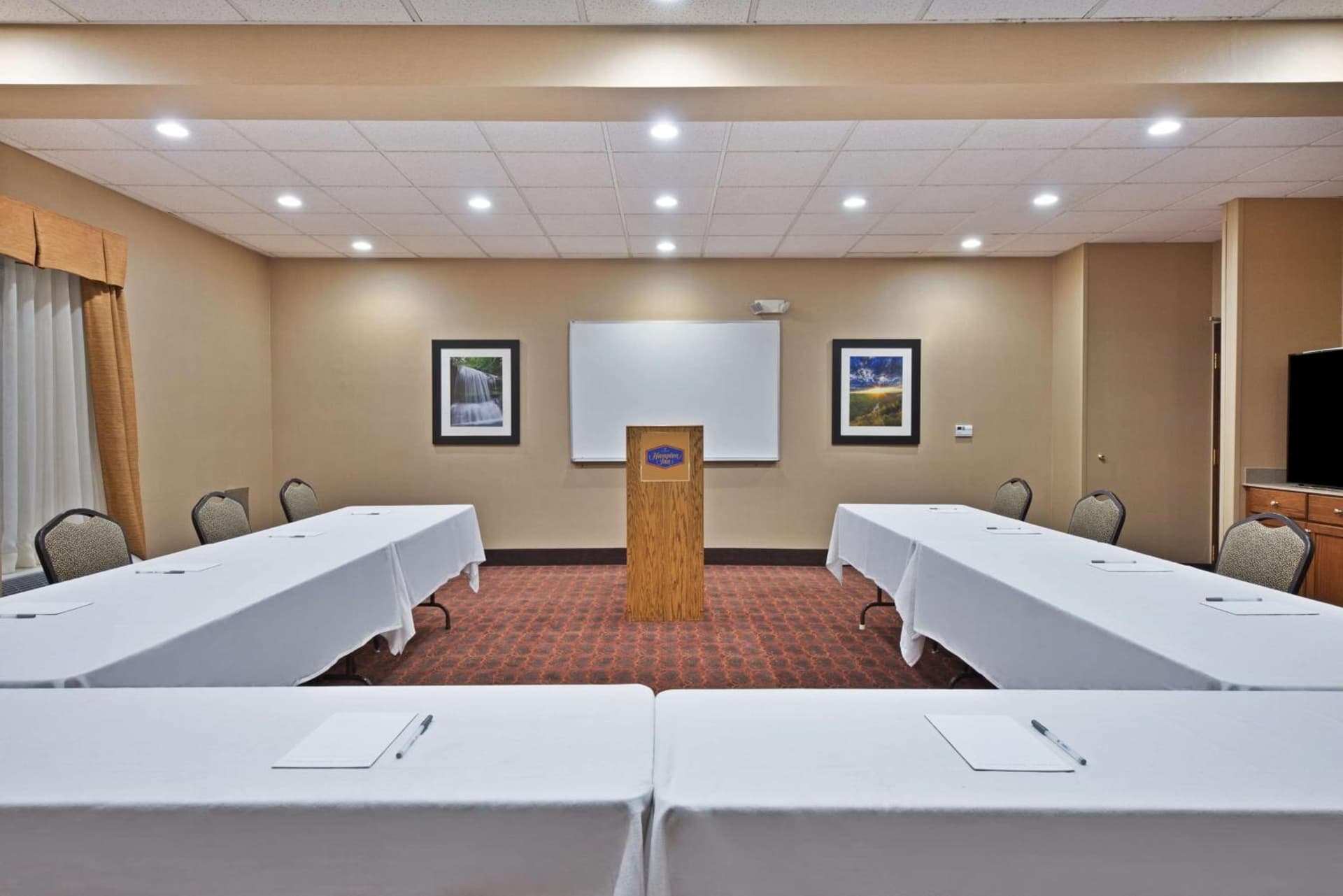 Hampton Inn Winfield Teays Valley gallery photo in Teays Valley Estates, WV — image 32