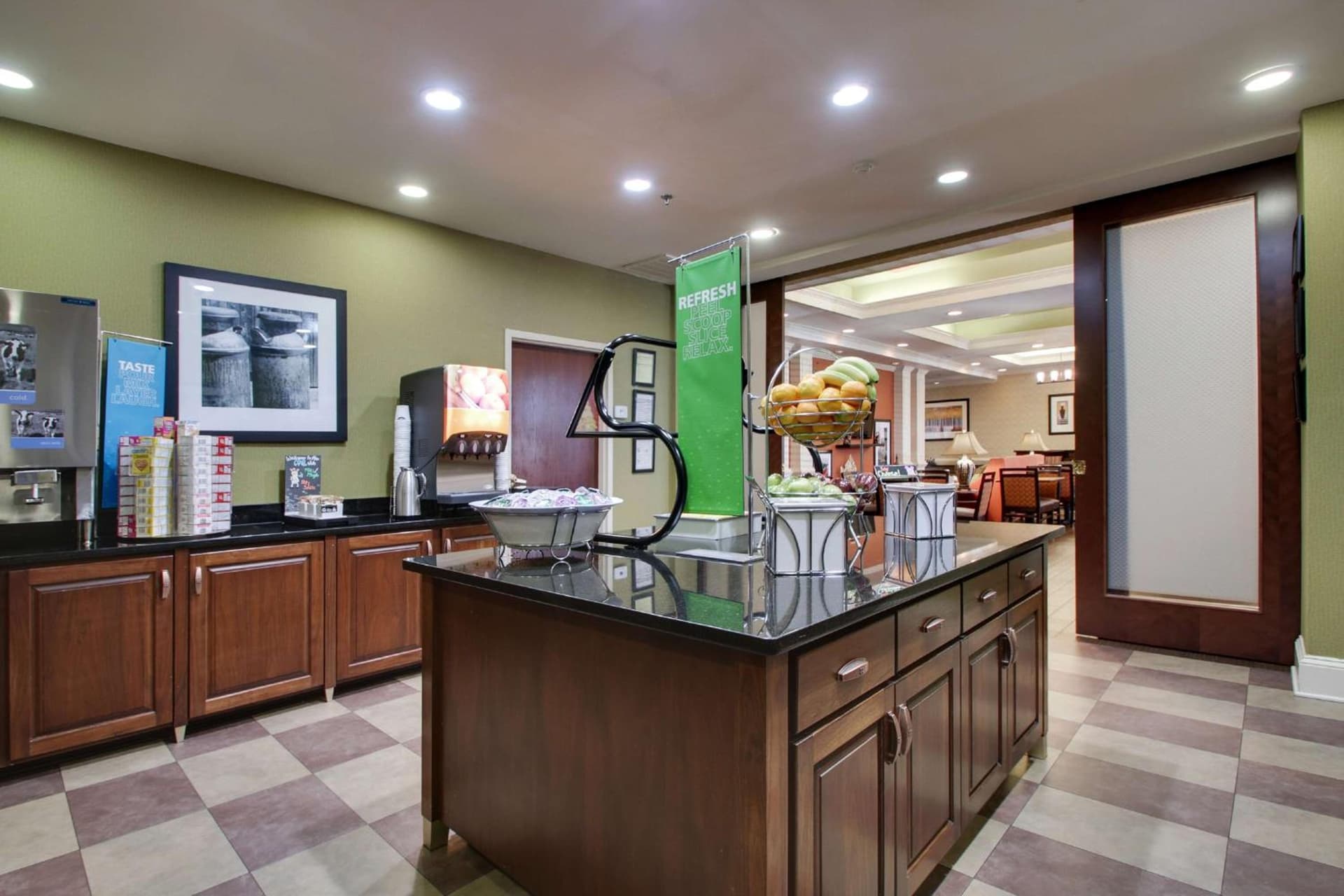 Hampton Inn Warner Robins gallery photo in Warner Robins, GA — image 8