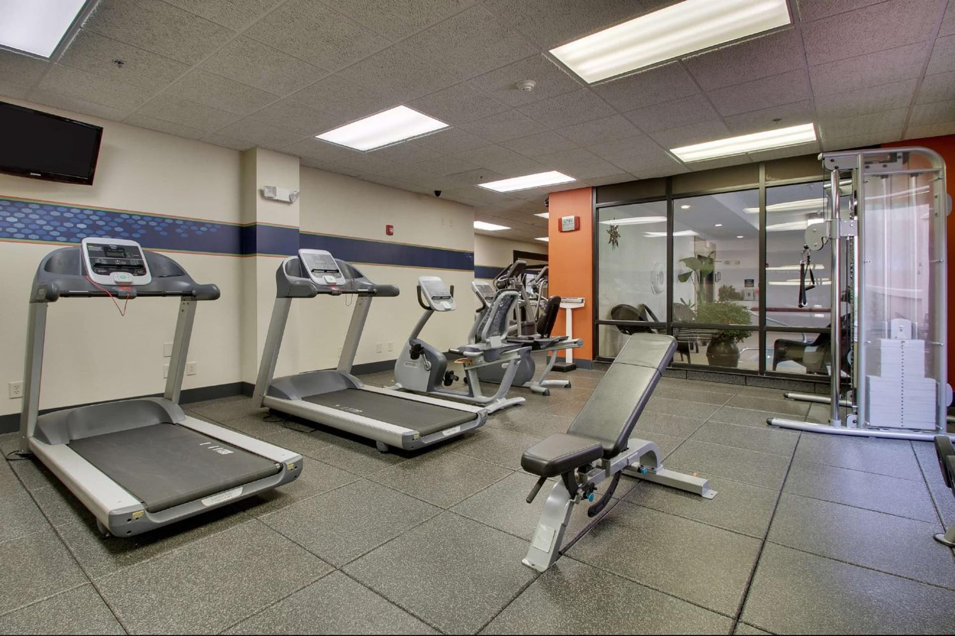 Hampton Inn Warner Robins gallery photo in Warner Robins, GA — image 45