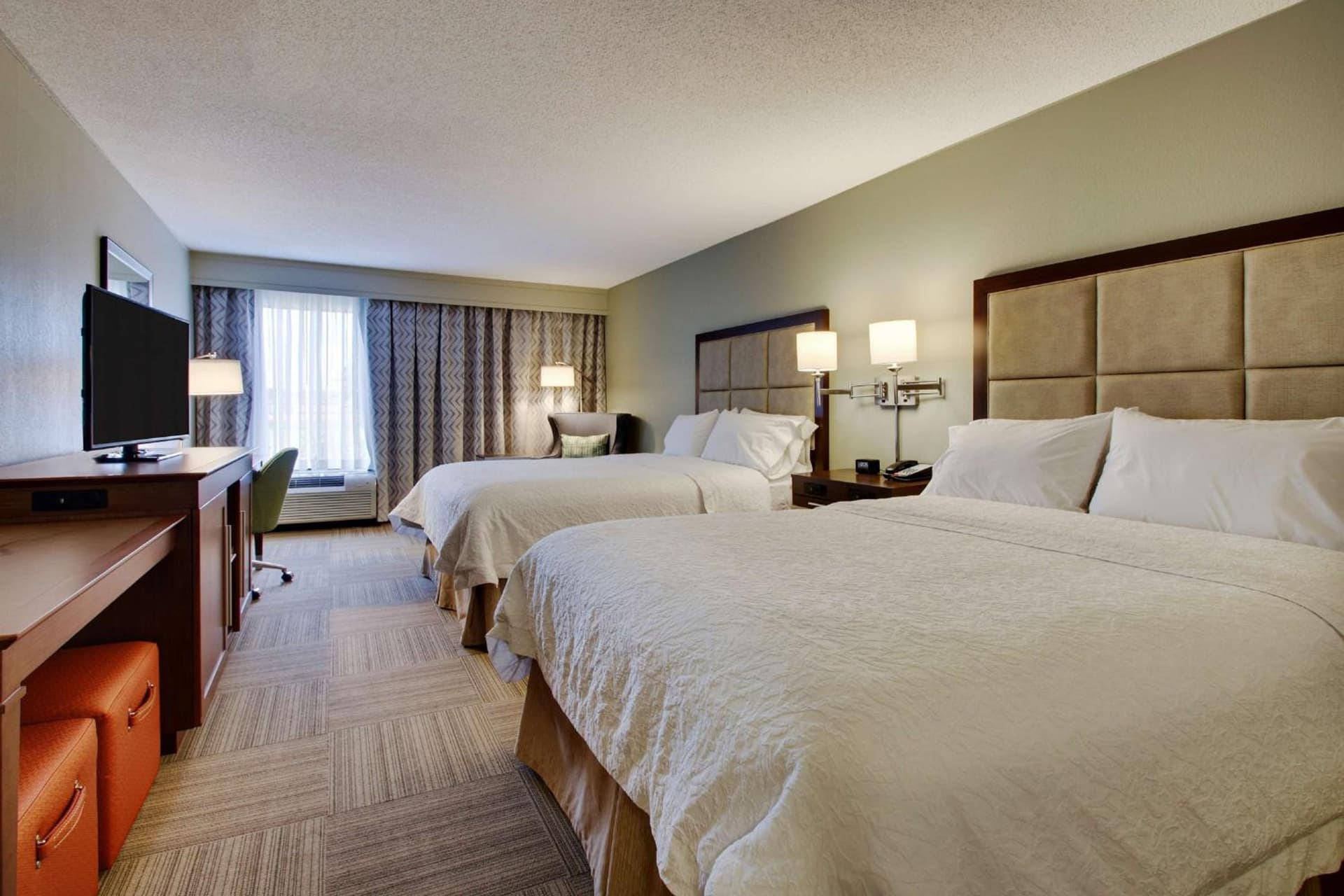 Hampton Inn Warner Robins gallery photo in Warner Robins, GA — image 9