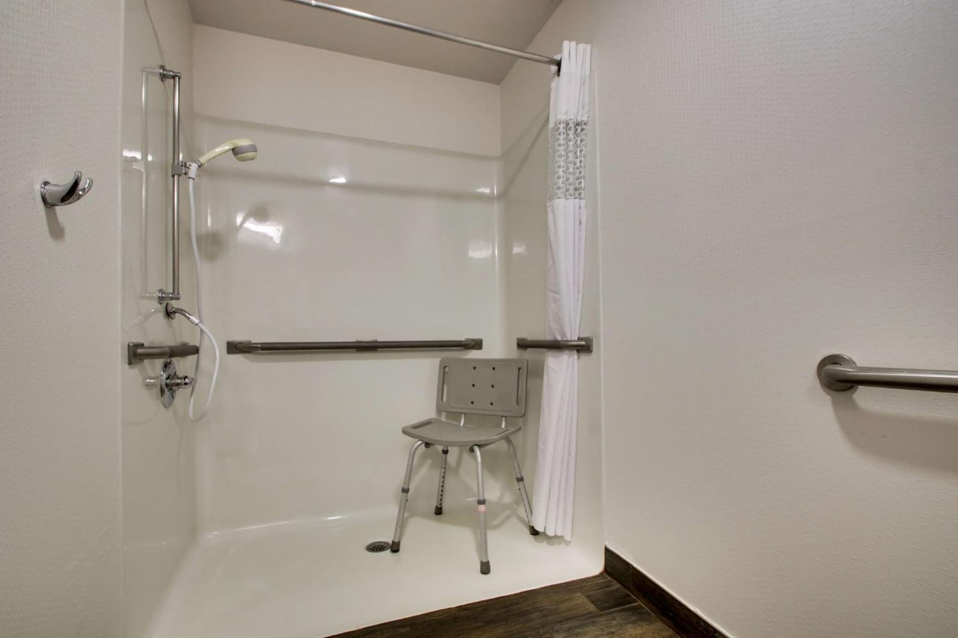 Hampton Inn Warner Robins gallery photo in Warner Robins, GA — image 49