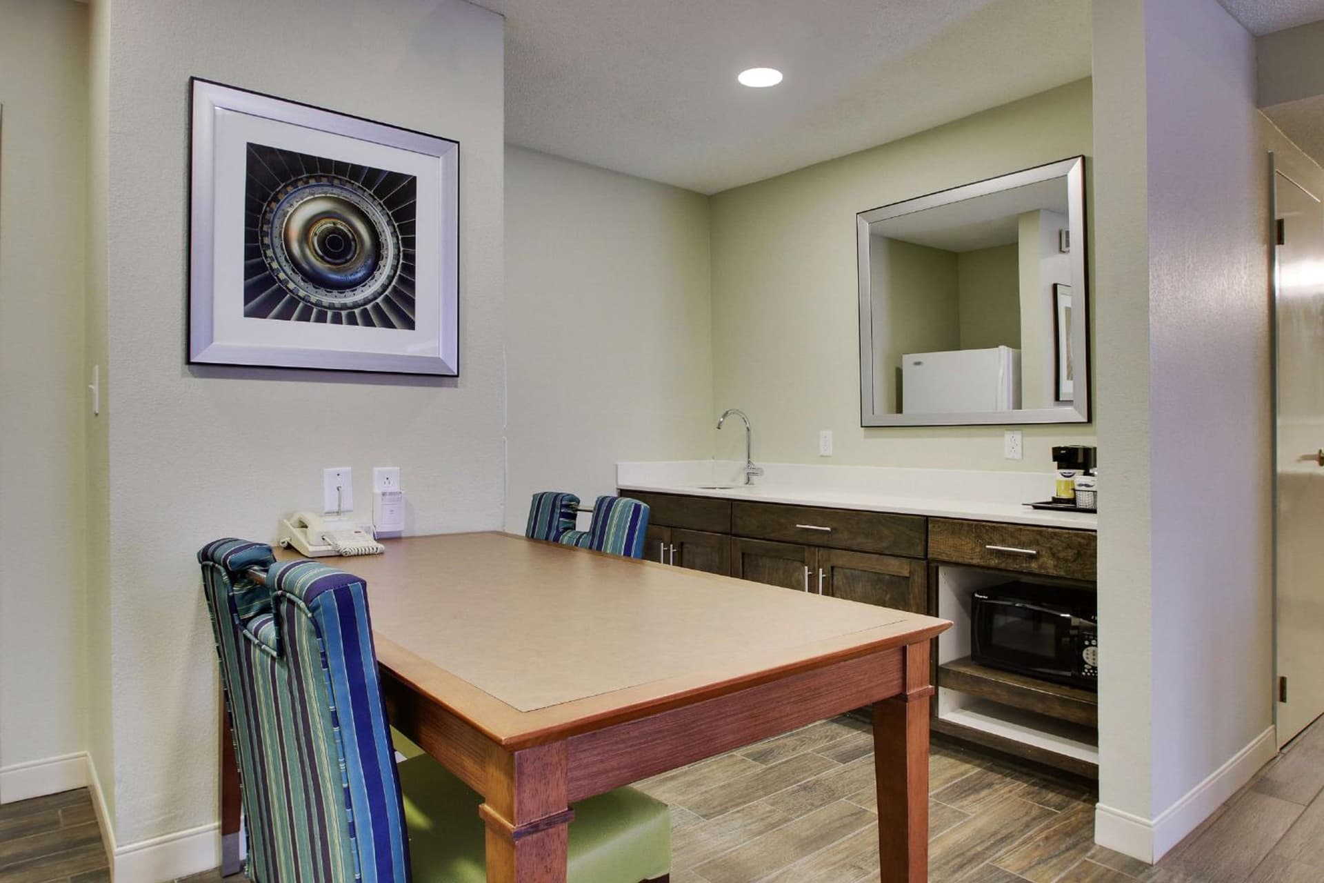 Hampton Inn Warner Robins gallery photo in Warner Robins, GA — image 33