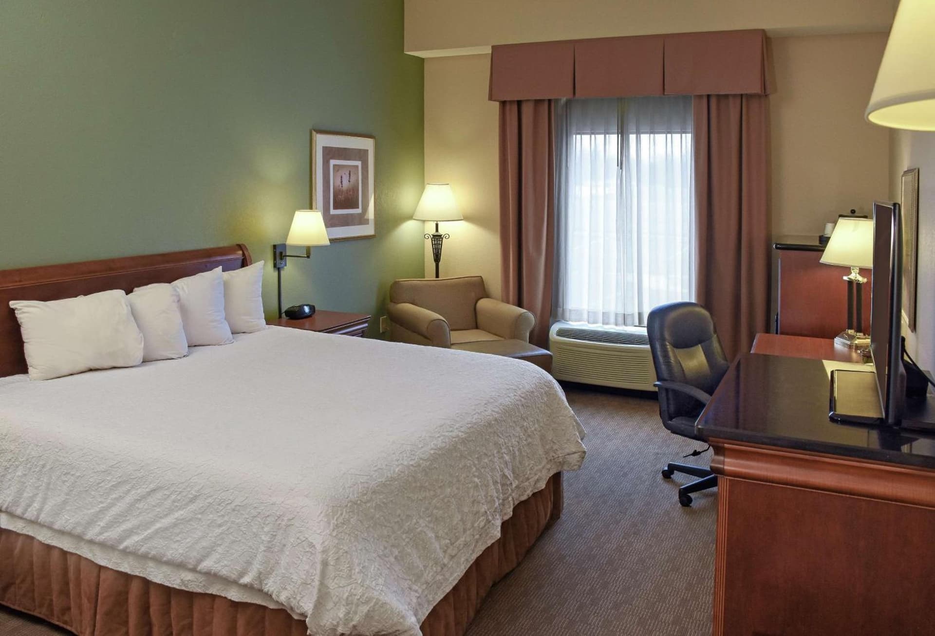 Hampton Inn & Suites Youngstown-Canfield gallery photo in Canfield, OH — image 28