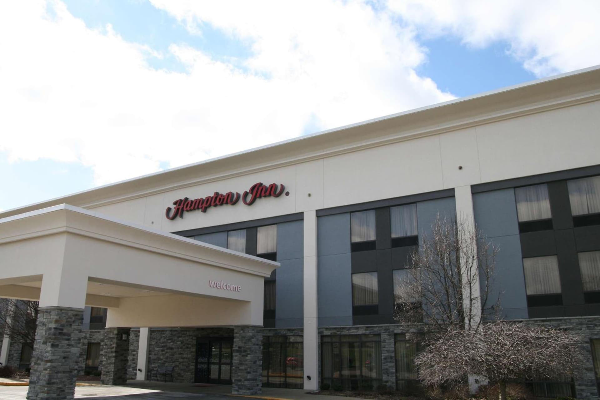Hampton Inn Youngstown-North interior in Youngstown, OH — gallery photo 2
