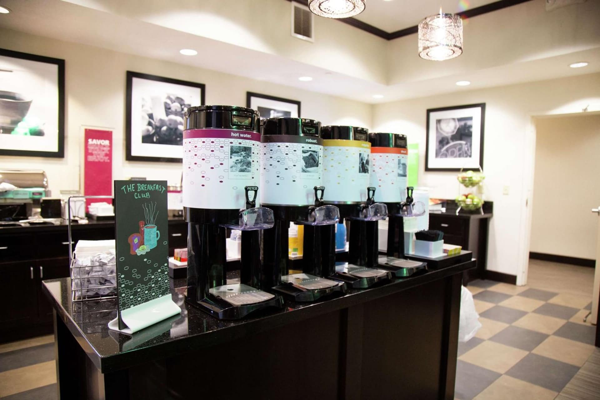 Hampton Inn & Suites Sharon gallery photo in West Middlesex, PA — image 63