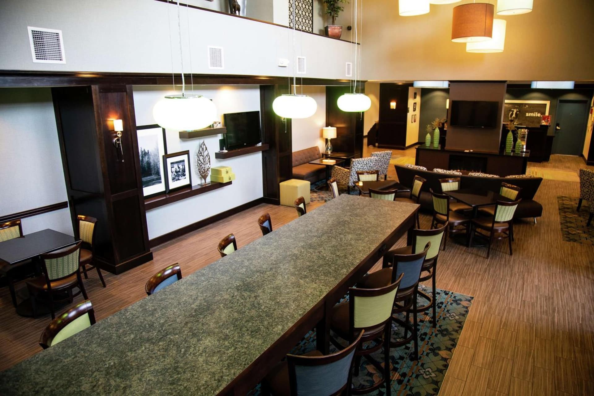 Hampton Inn & Suites Sharon gallery photo in West Middlesex, PA — image 28