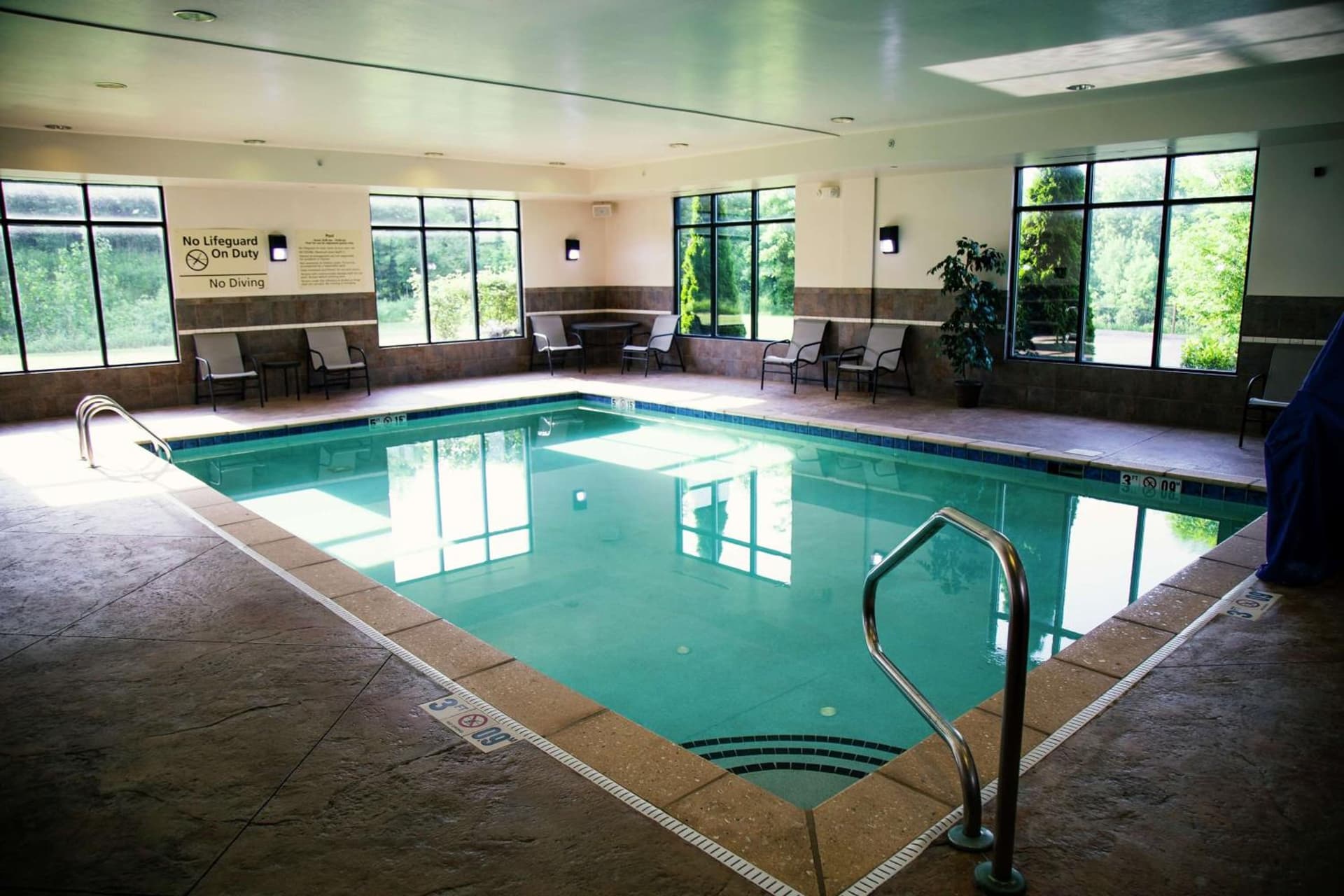 Hampton Inn & Suites Sharon gallery photo in West Middlesex, PA — image 38