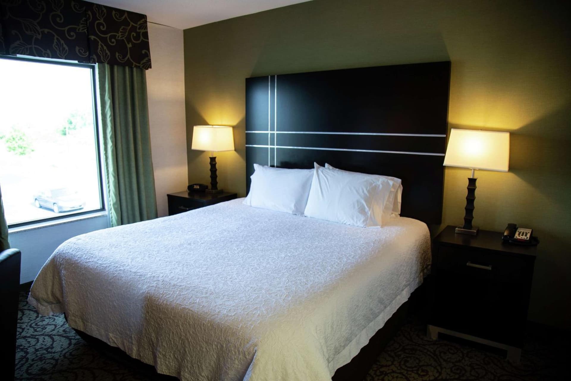 Hampton Inn & Suites Sharon gallery photo in West Middlesex, PA — image 12