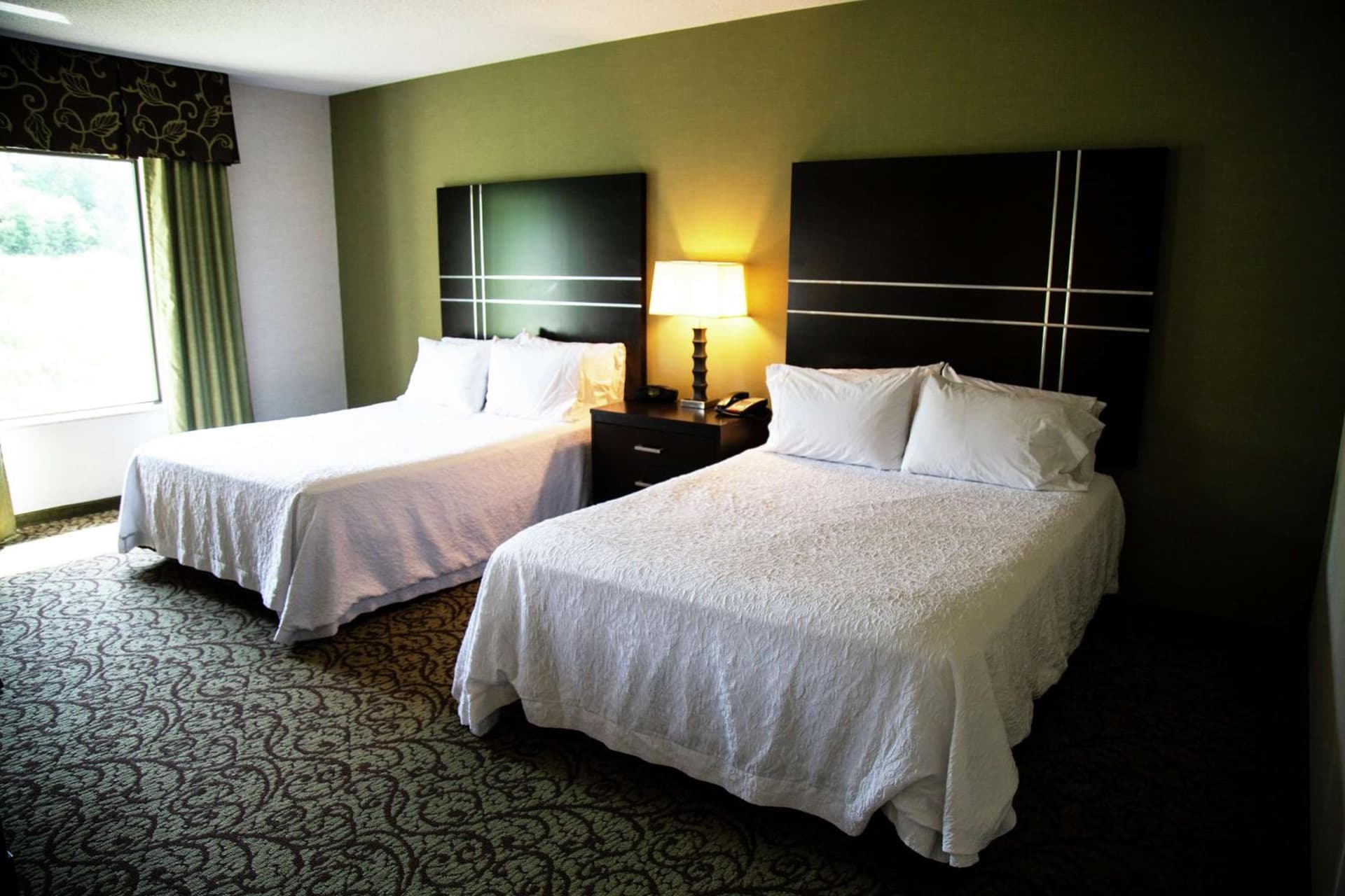 Hampton Inn & Suites Sharon gallery photo in West Middlesex, PA — image 34