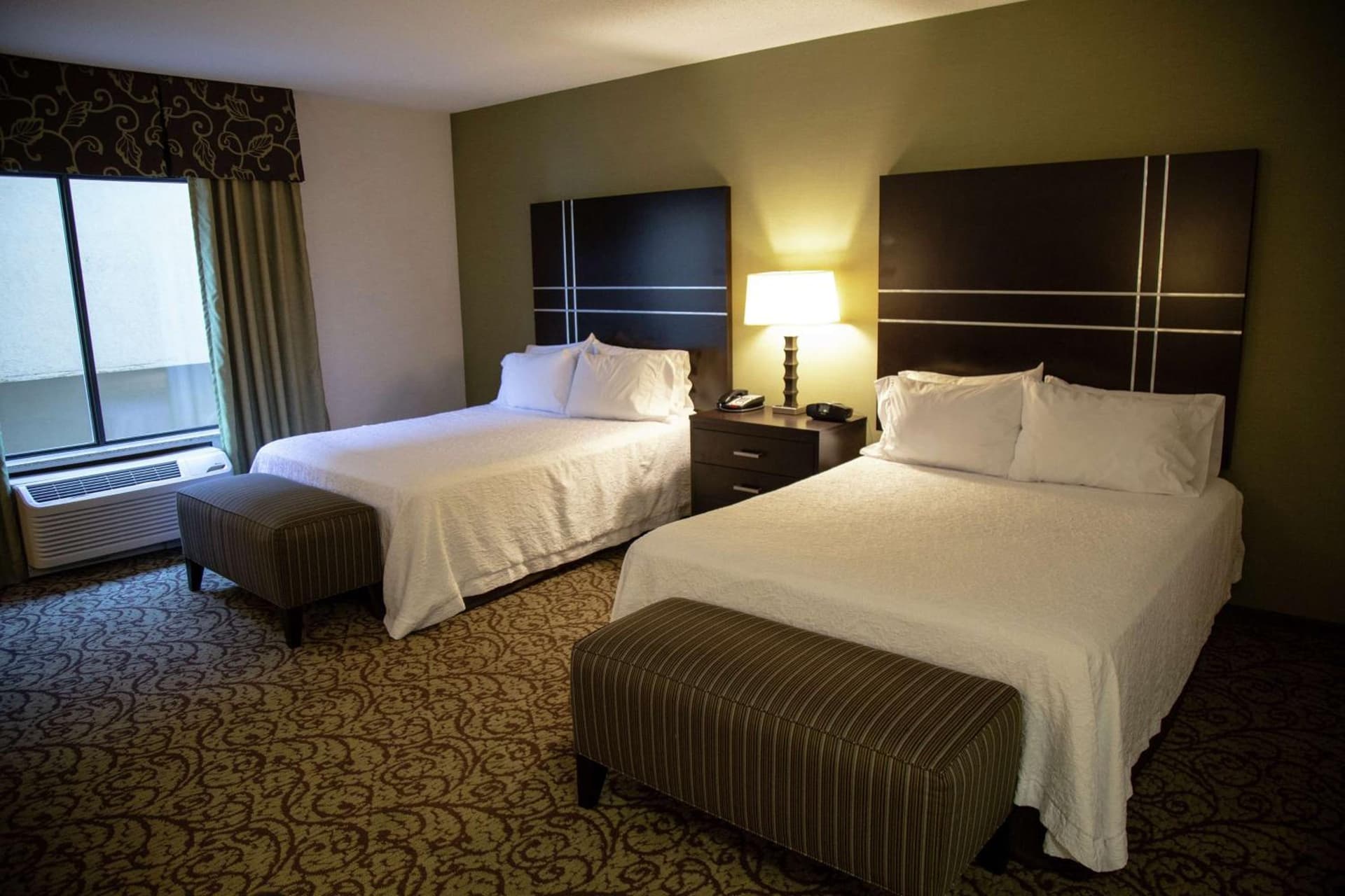 Hampton Inn & Suites Sharon gallery photo in West Middlesex, PA — image 31