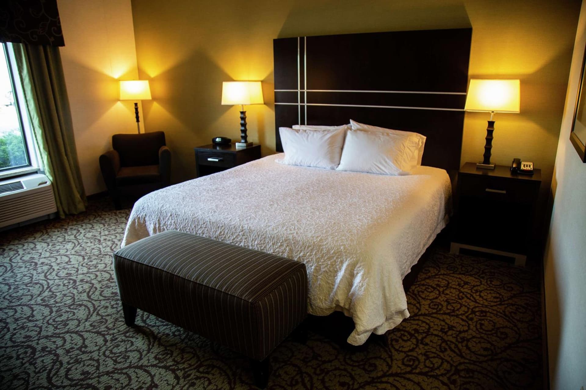 Hampton Inn & Suites Sharon gallery photo in West Middlesex, PA — image 22