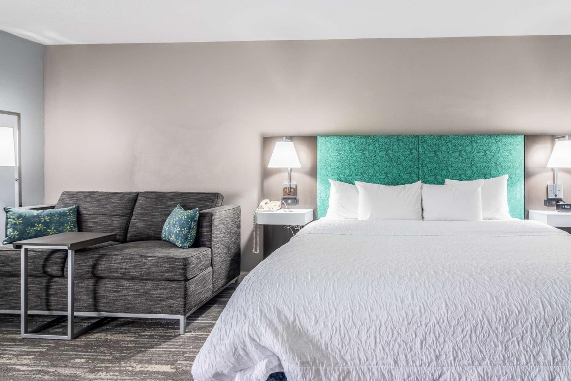 Hampton Inn Youngstown-North property views in Youngstown, OH — gallery photo 3