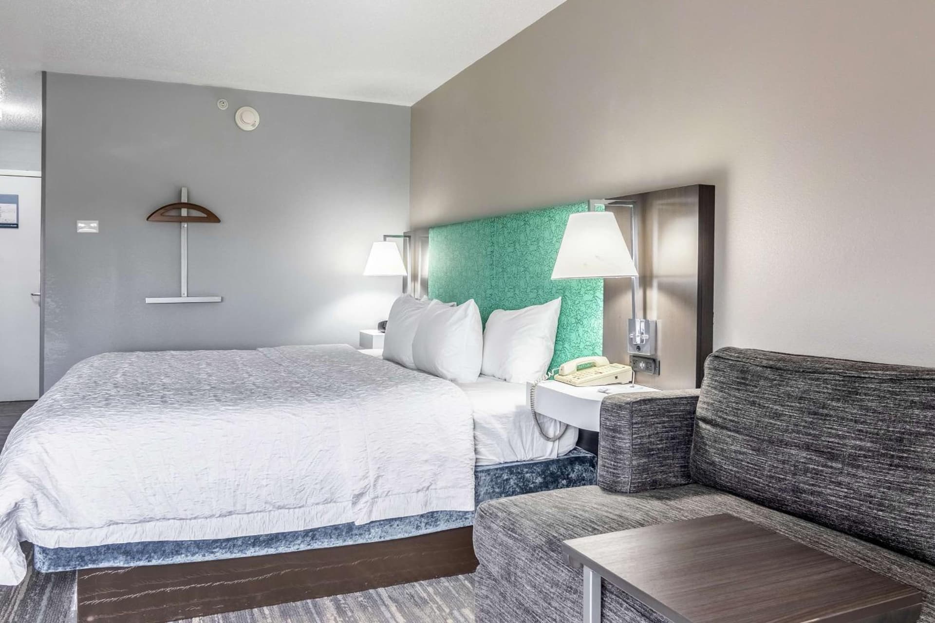 Hampton Inn Youngstown-North gallery photo in Youngstown, OH — image 47