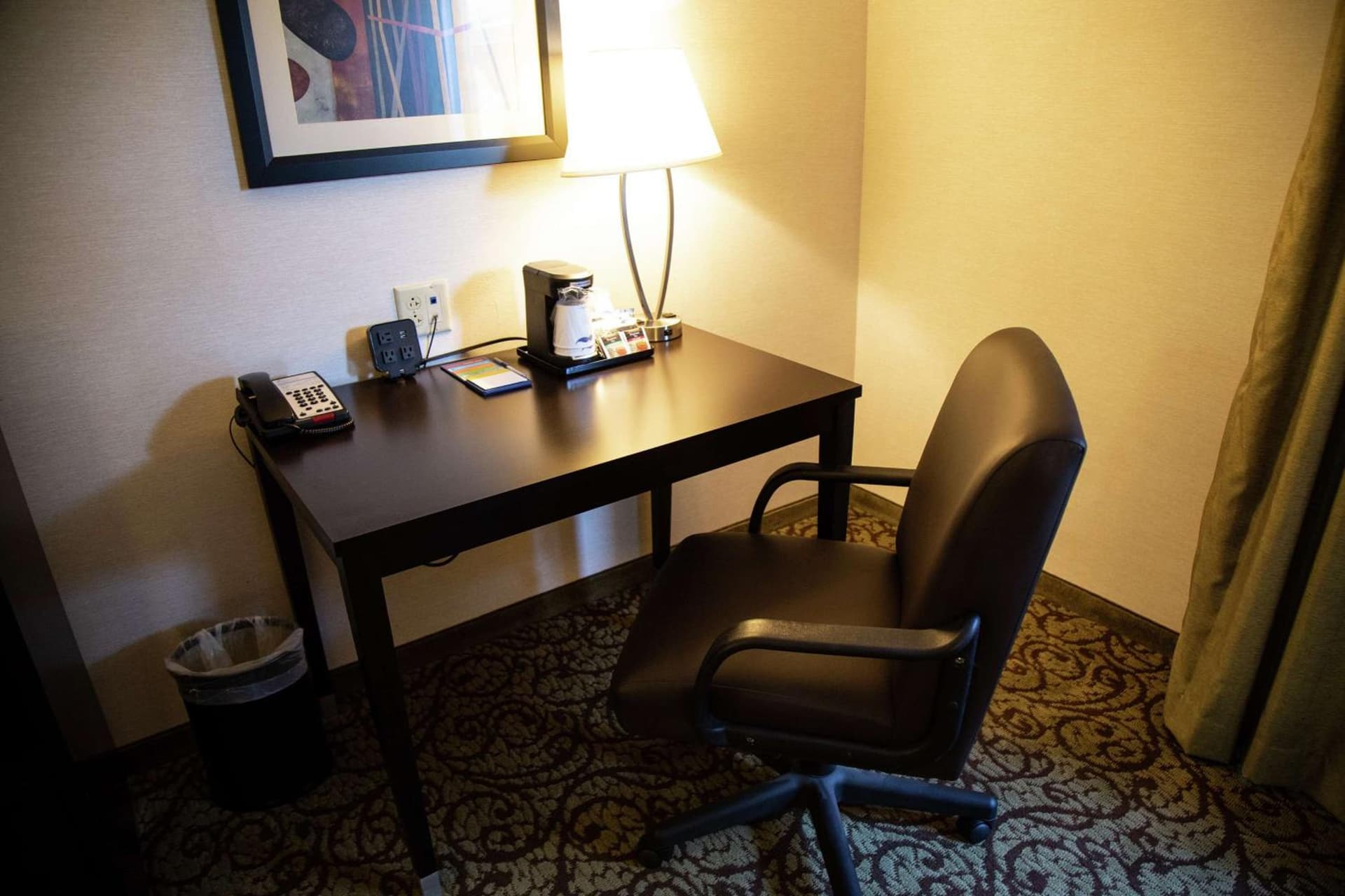 Hampton Inn & Suites Sharon gallery photo in West Middlesex, PA — image 8