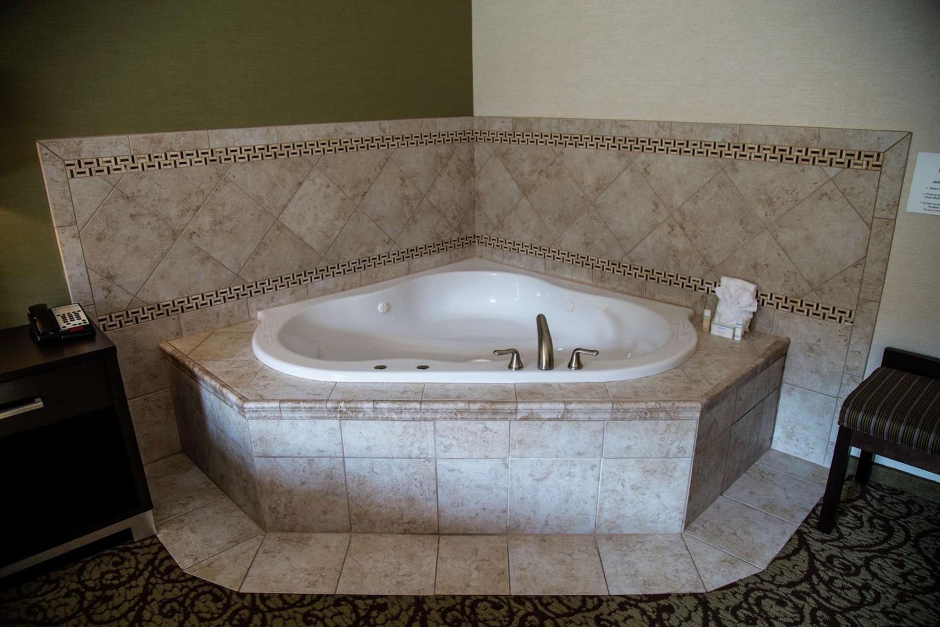 Hampton Inn & Suites Sharon gallery photo in West Middlesex, PA — image 41
