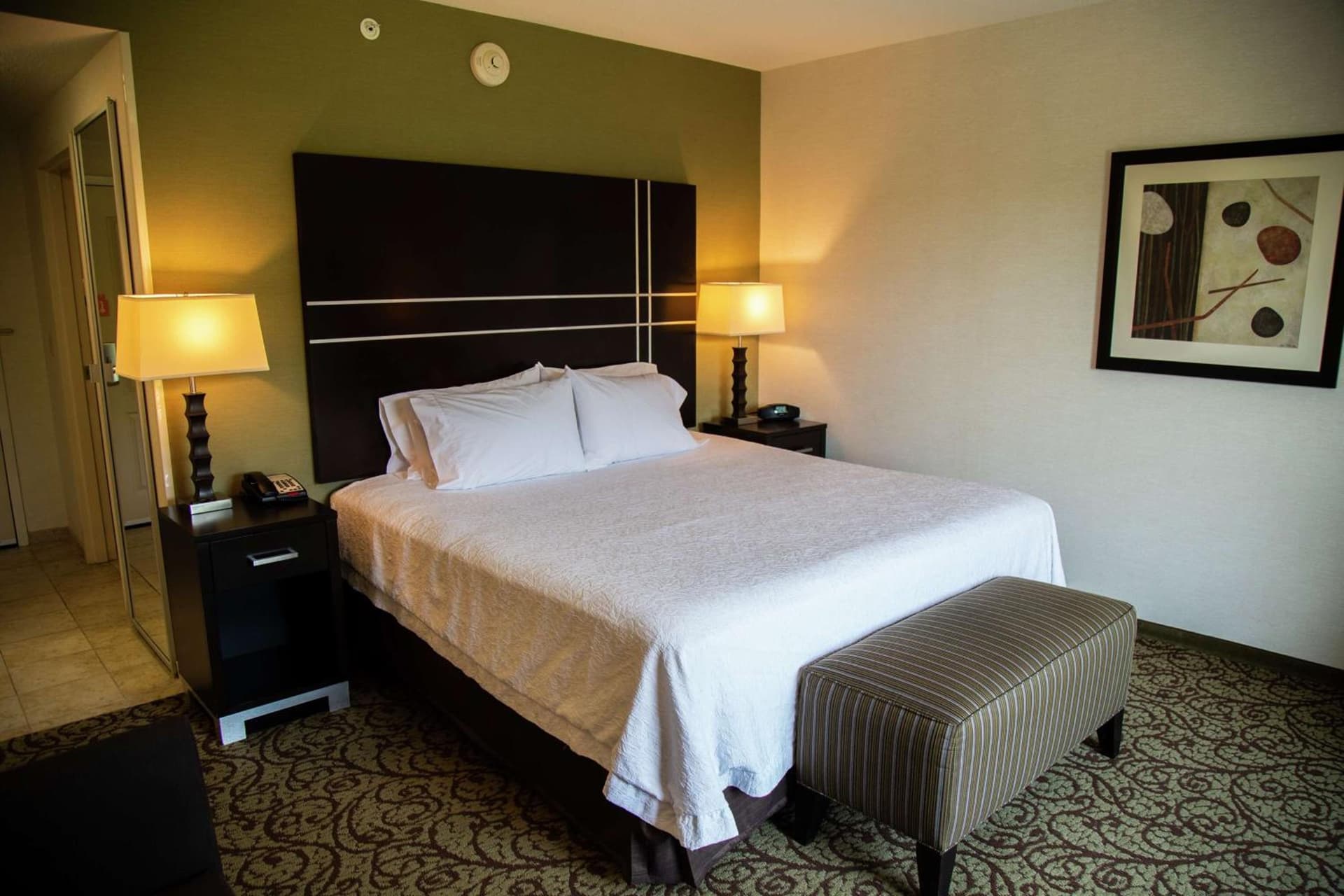 Hampton Inn & Suites Sharon gallery photo in West Middlesex, PA — image 47