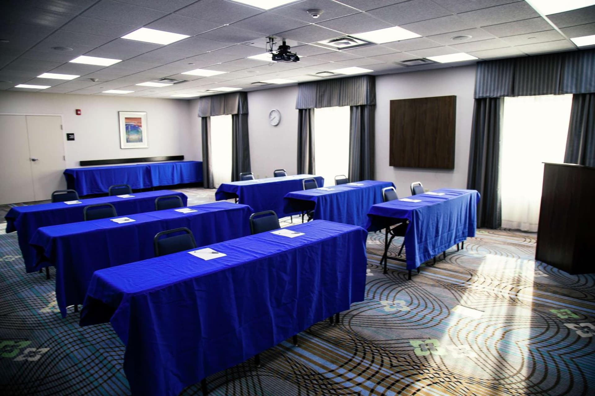 Hampton Inn & Suites Sharon gallery photo in West Middlesex, PA — image 54