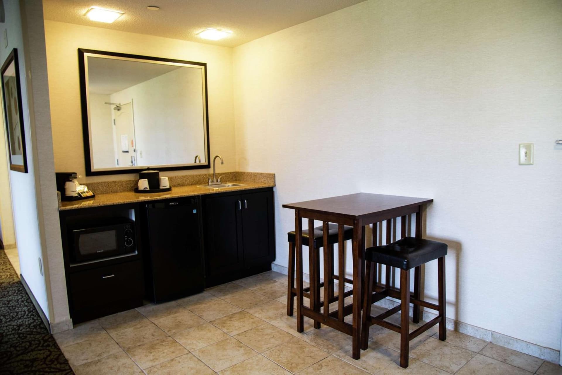 Hampton Inn & Suites Sharon gallery photo in West Middlesex, PA — image 64