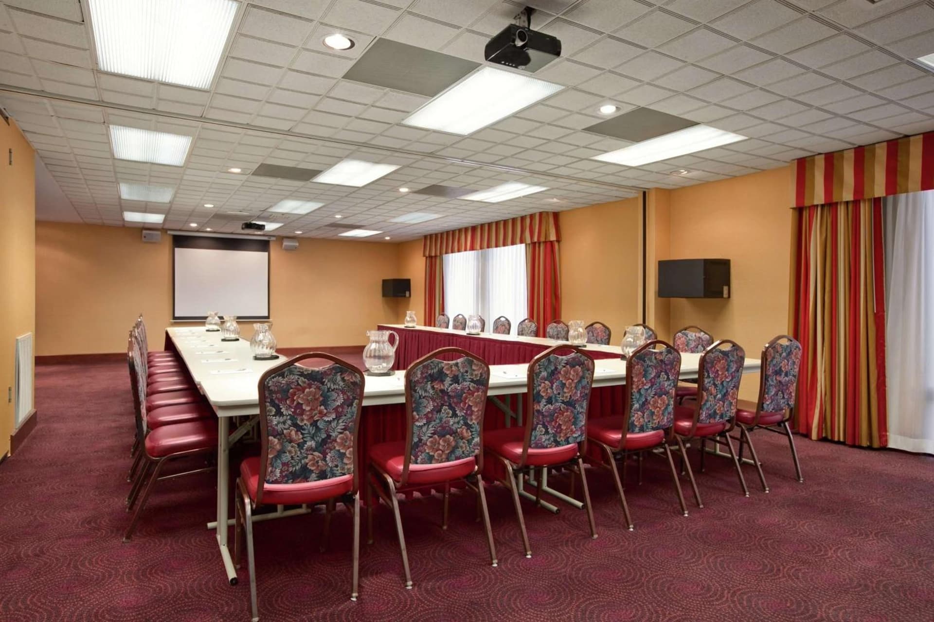 Hampton Inn - York gallery photo in York, PA — image 17