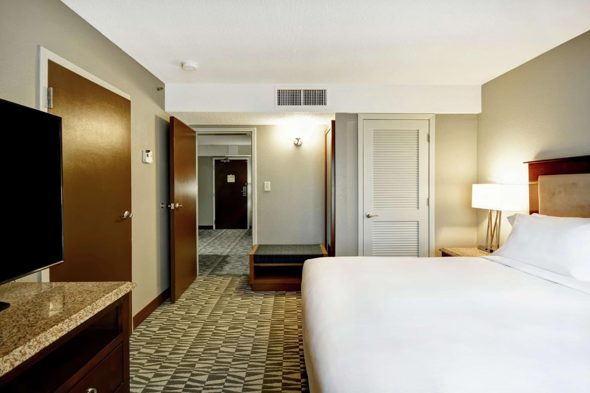 DoubleTree by Hilton Hotel Augusta gallery photo in Augusta, GA — image 7