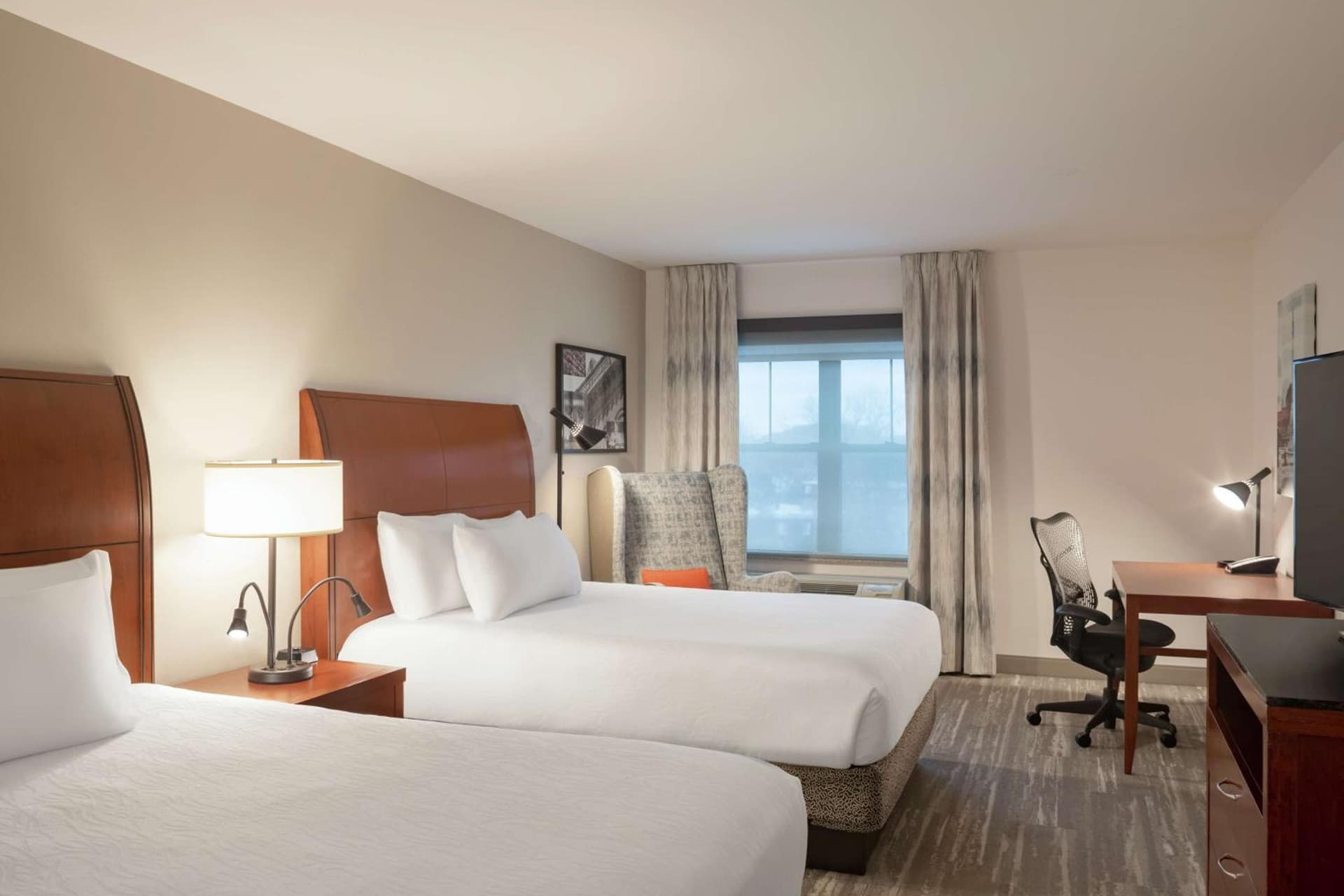 Hilton Garden Inn Troy gallery photo in Troy, NY — image 22