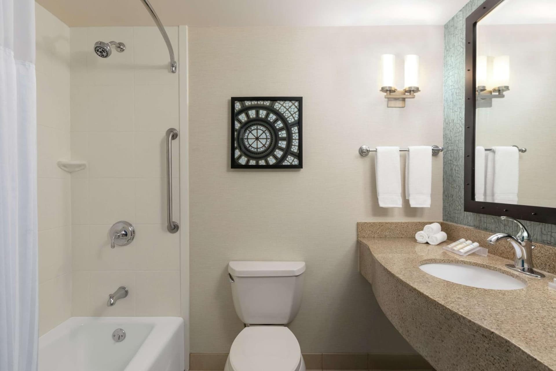 Hilton Garden Inn Troy gallery photo in Troy, NY — image 27