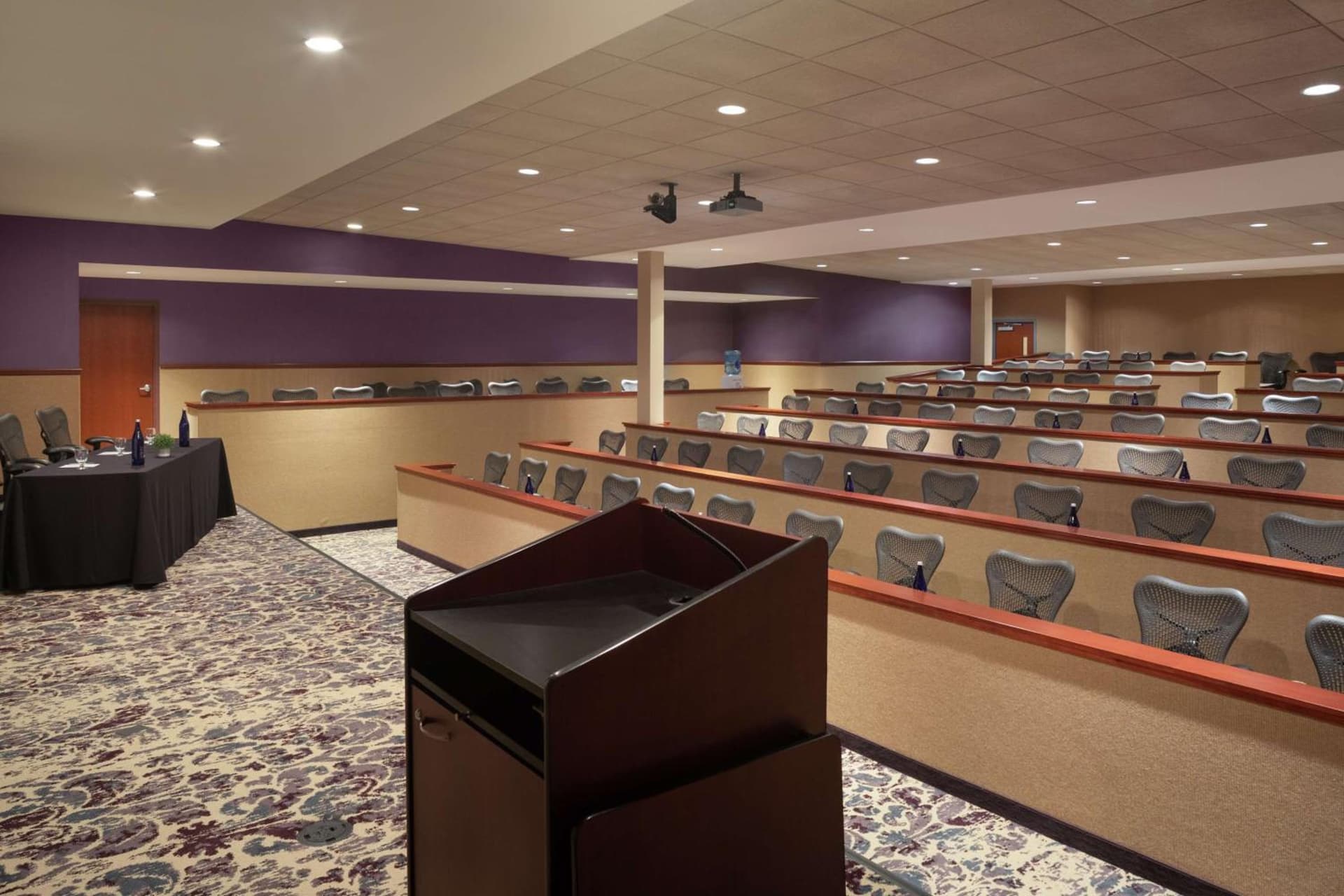 Hilton Garden Inn Troy gallery photo in Troy, NY — image 58