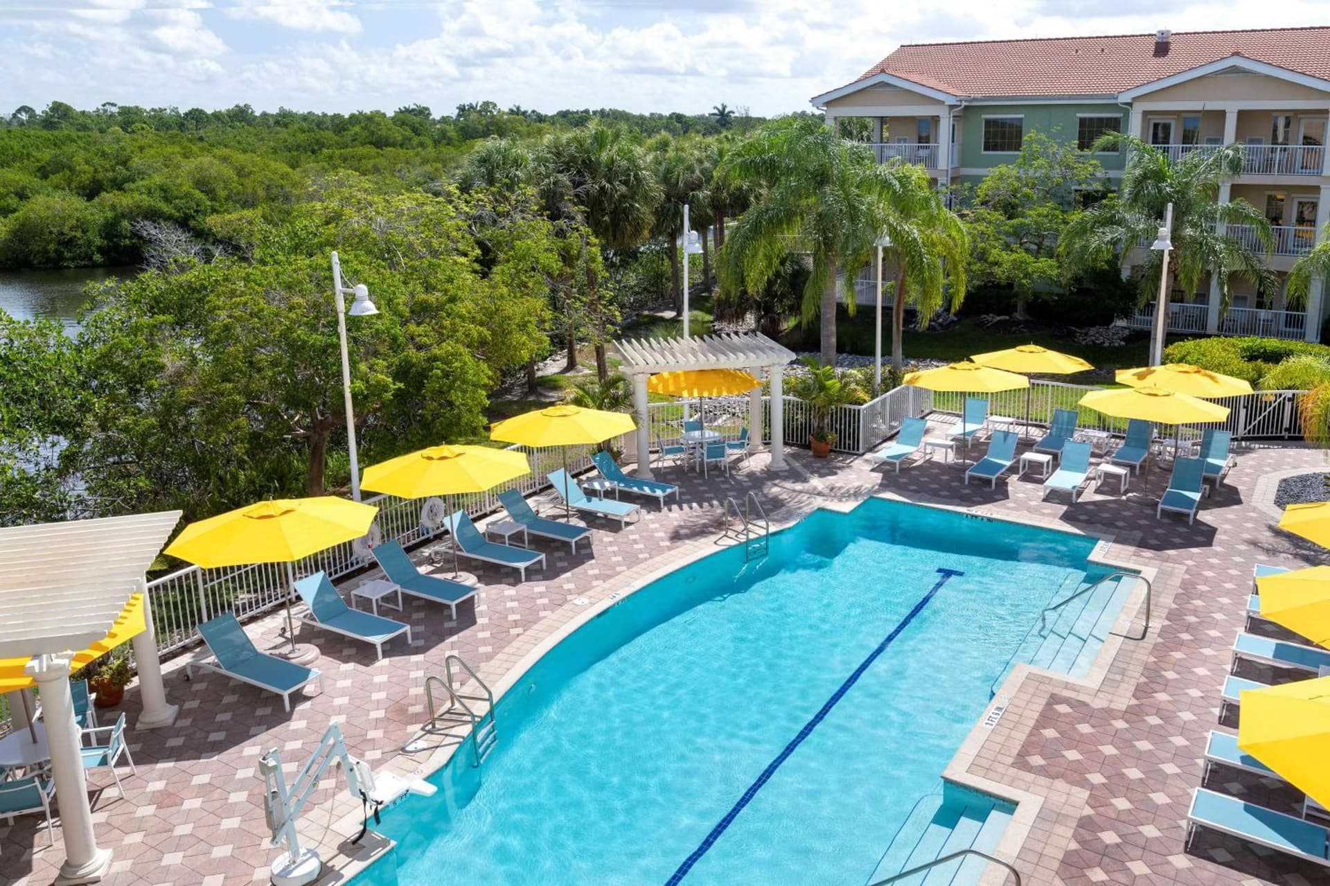 DoubleTree Suites by Hilton Naples gallery photo in Naples, FL — image 18