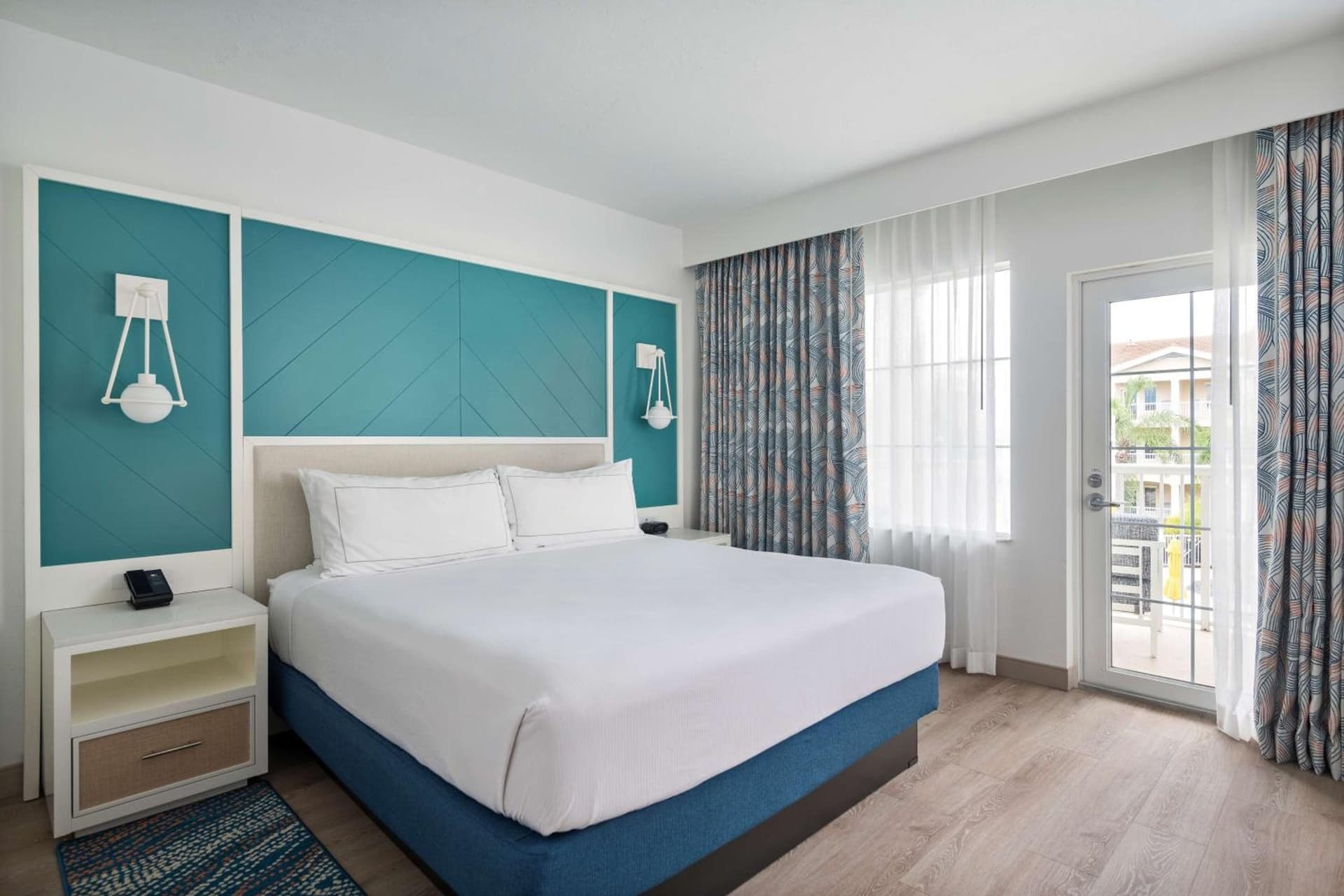 DoubleTree Suites by Hilton Naples gallery photo in Naples, FL — image 31