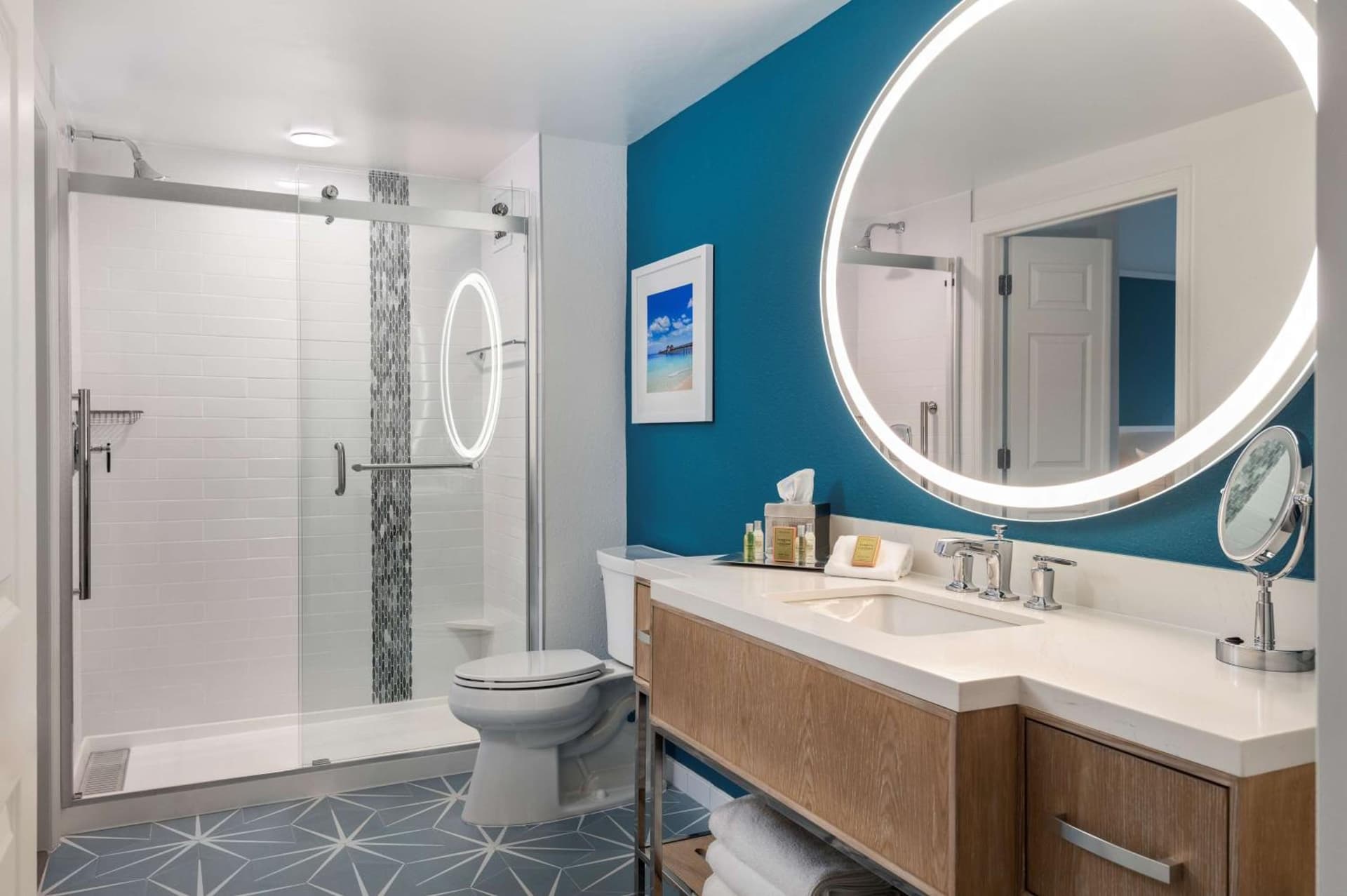 DoubleTree Suites by Hilton Naples gallery photo in Naples, FL — image 4