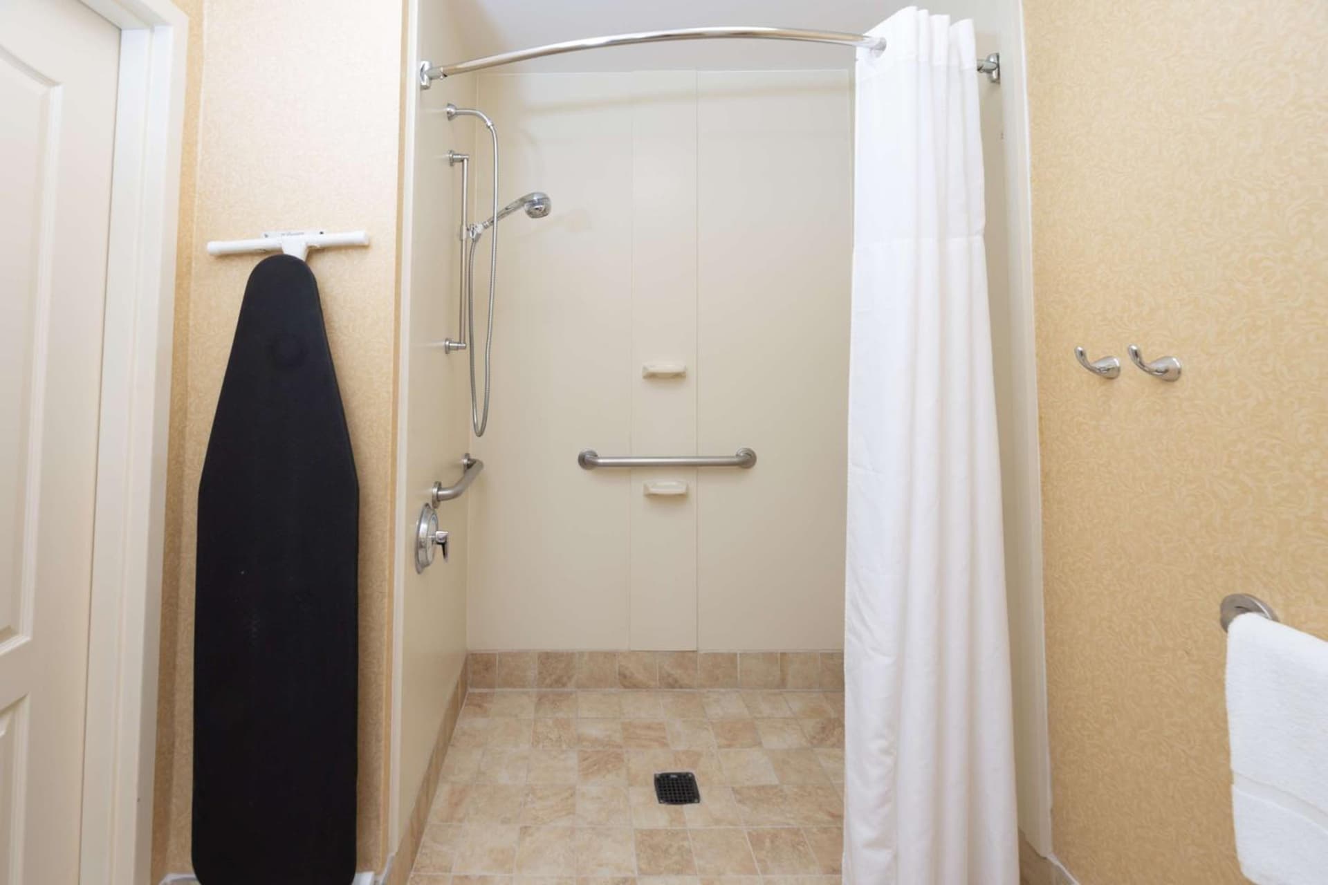 Hampton Inn Lawrenceville Duluth gallery photo in Lawrenceville, GA — image 18