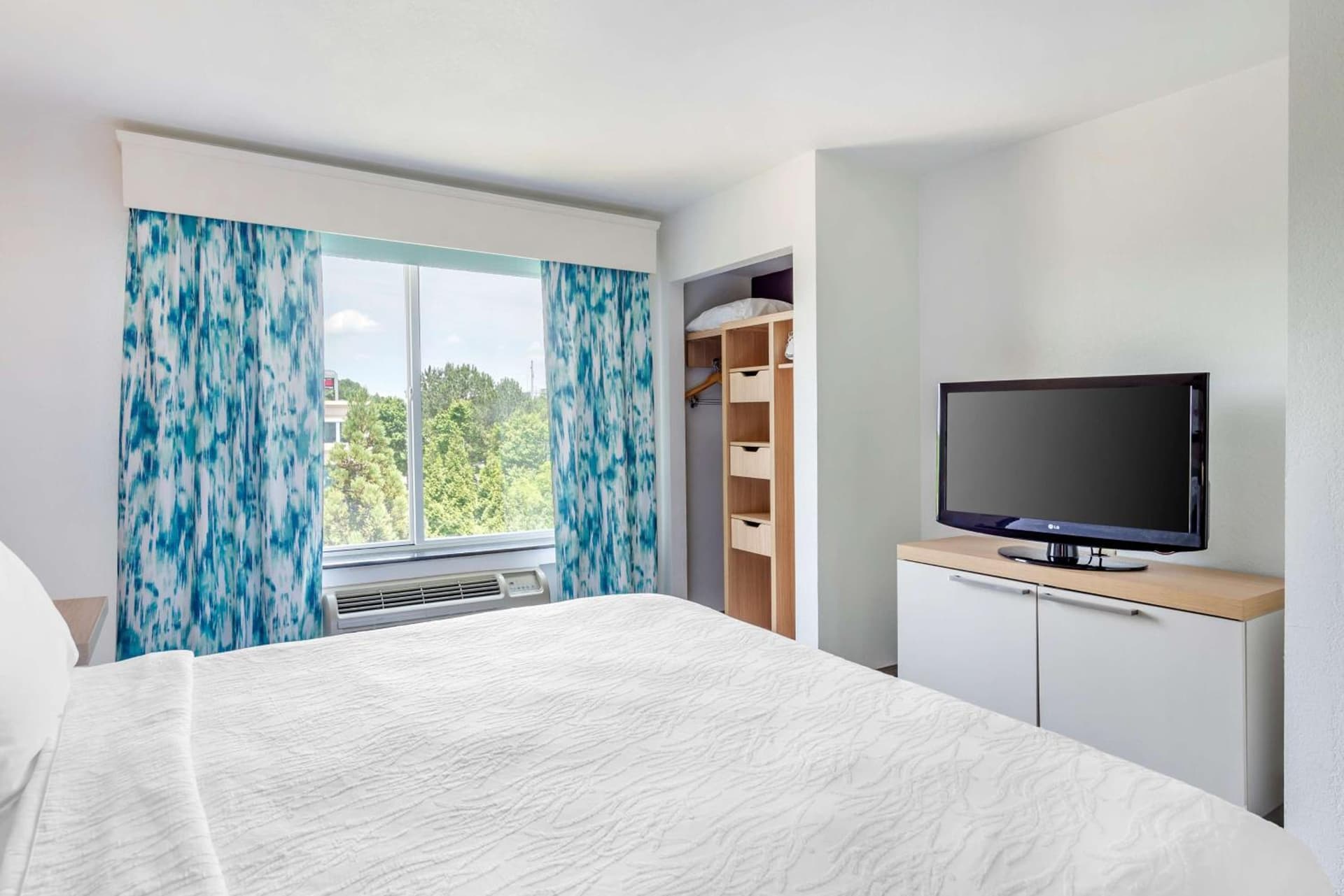 Hilton Garden Inn Atlanta Northeast/Gwinnett Sugarloaf property views in Duluth, GA — gallery photo 3
