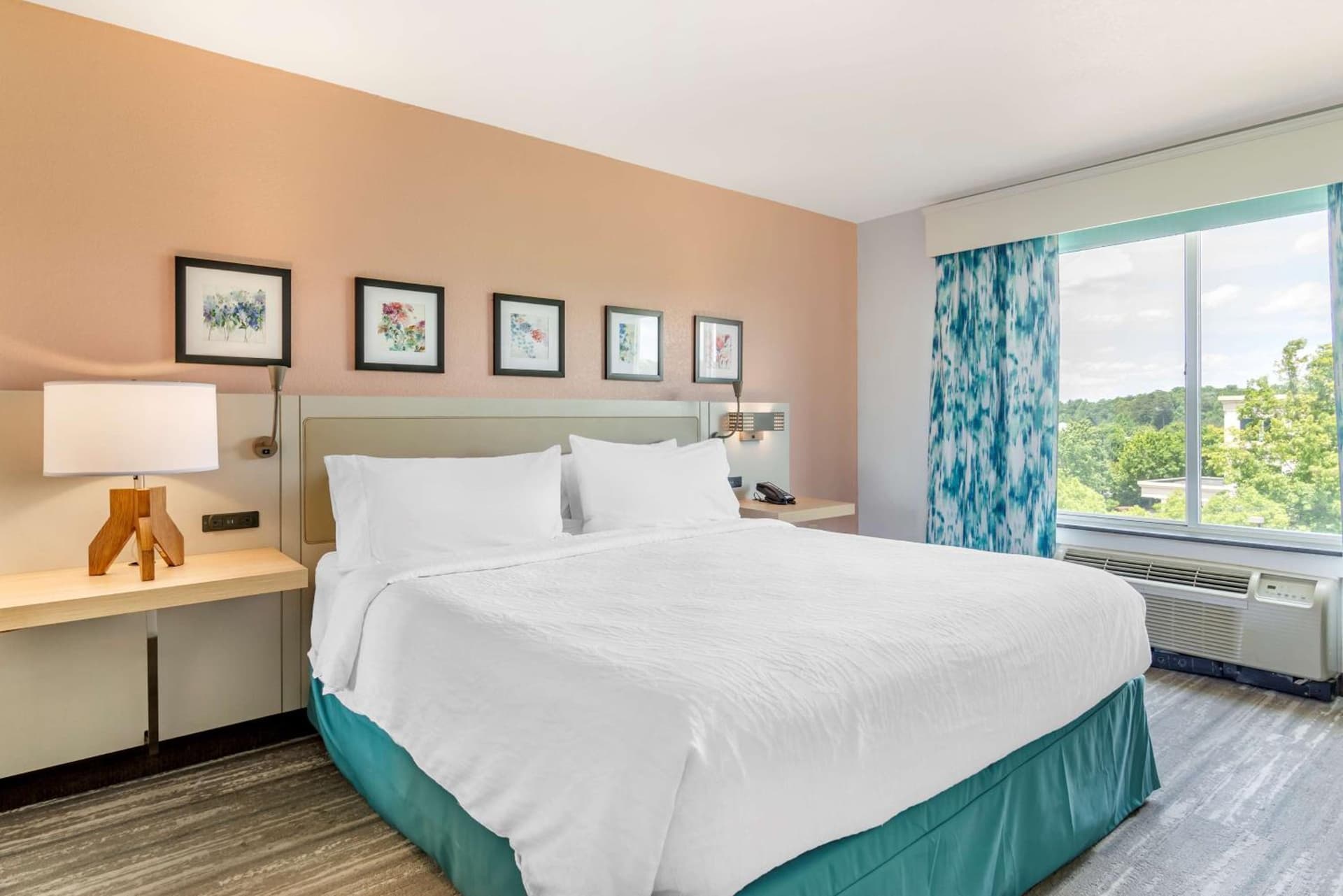 Hilton Garden Inn Atlanta Northeast/Gwinnett Sugarloaf interior in Duluth, GA — gallery photo 2