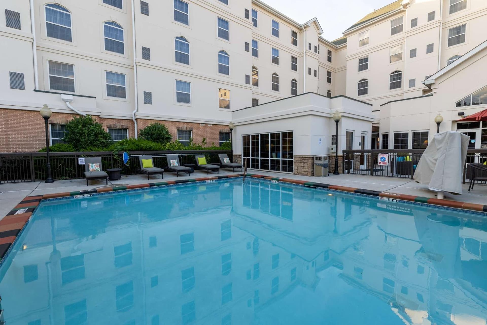 Homewood Suites by Hilton Lawrenceville Duluth interior in Lawrenceville, GA — gallery photo 2