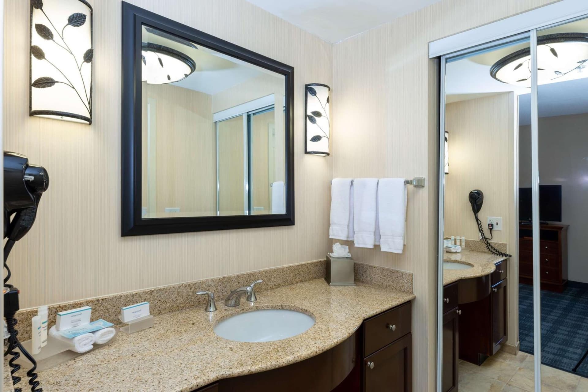 Homewood Suites by Hilton Lawrenceville Duluth gallery photo in Lawrenceville, GA — image 24