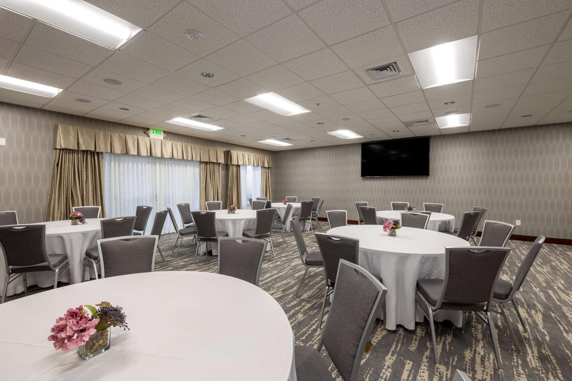 Homewood Suites by Hilton Lawrenceville Duluth interior in Lawrenceville, GA — gallery photo 2